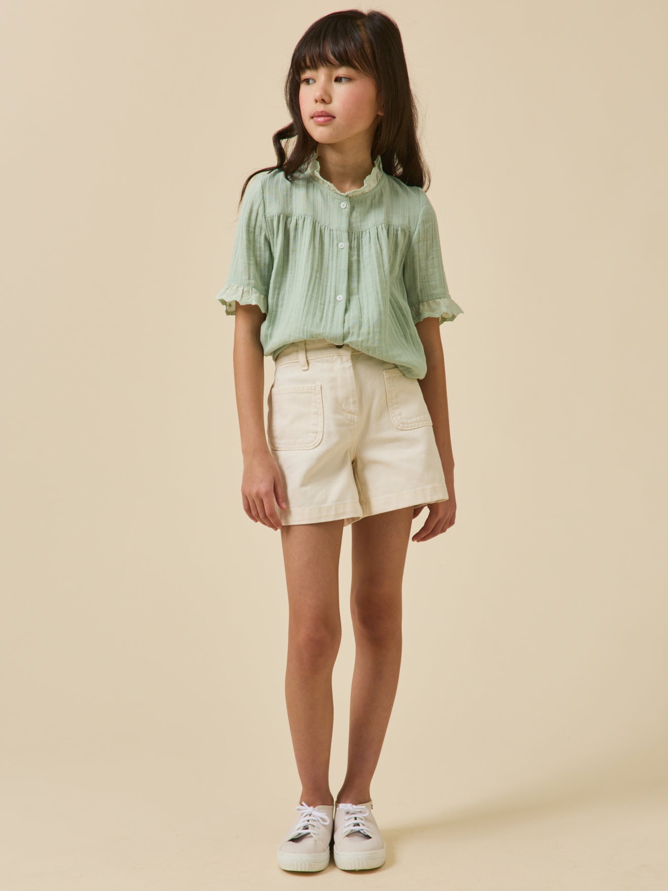 Mädchen-Shorts aus farbigem Denim