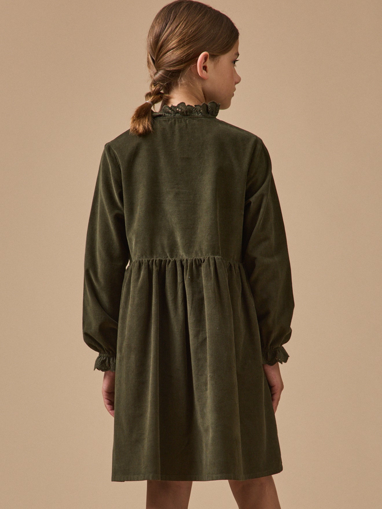 Mädchenkleid aus Velours