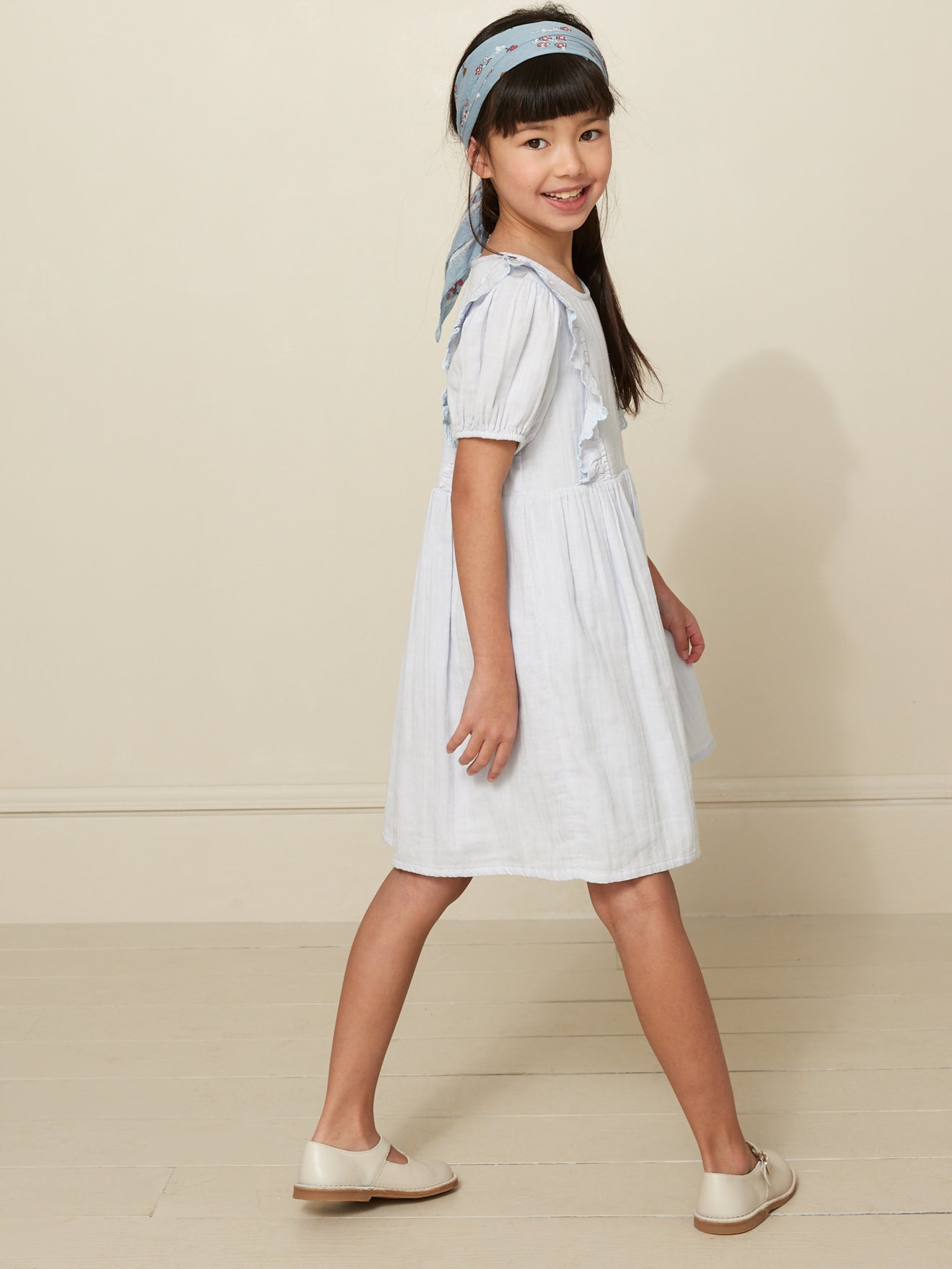 Mädchenkleid aus Bio-Baumwollgaze
