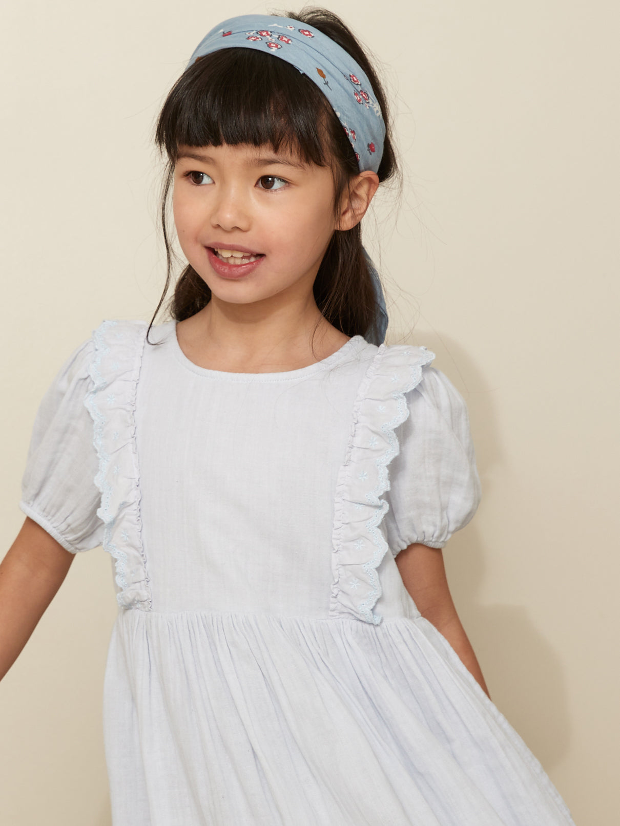 Mädchenkleid aus Bio-Baumwollgaze