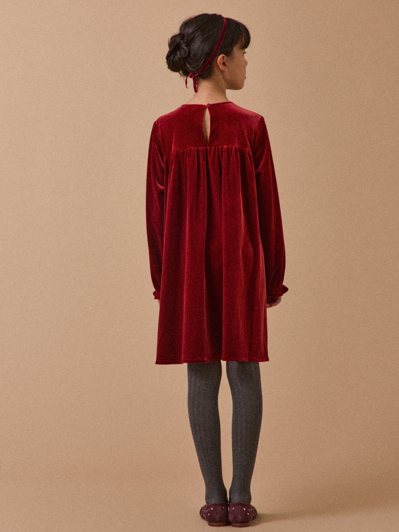 Mädchenkleid aus Pannesamt