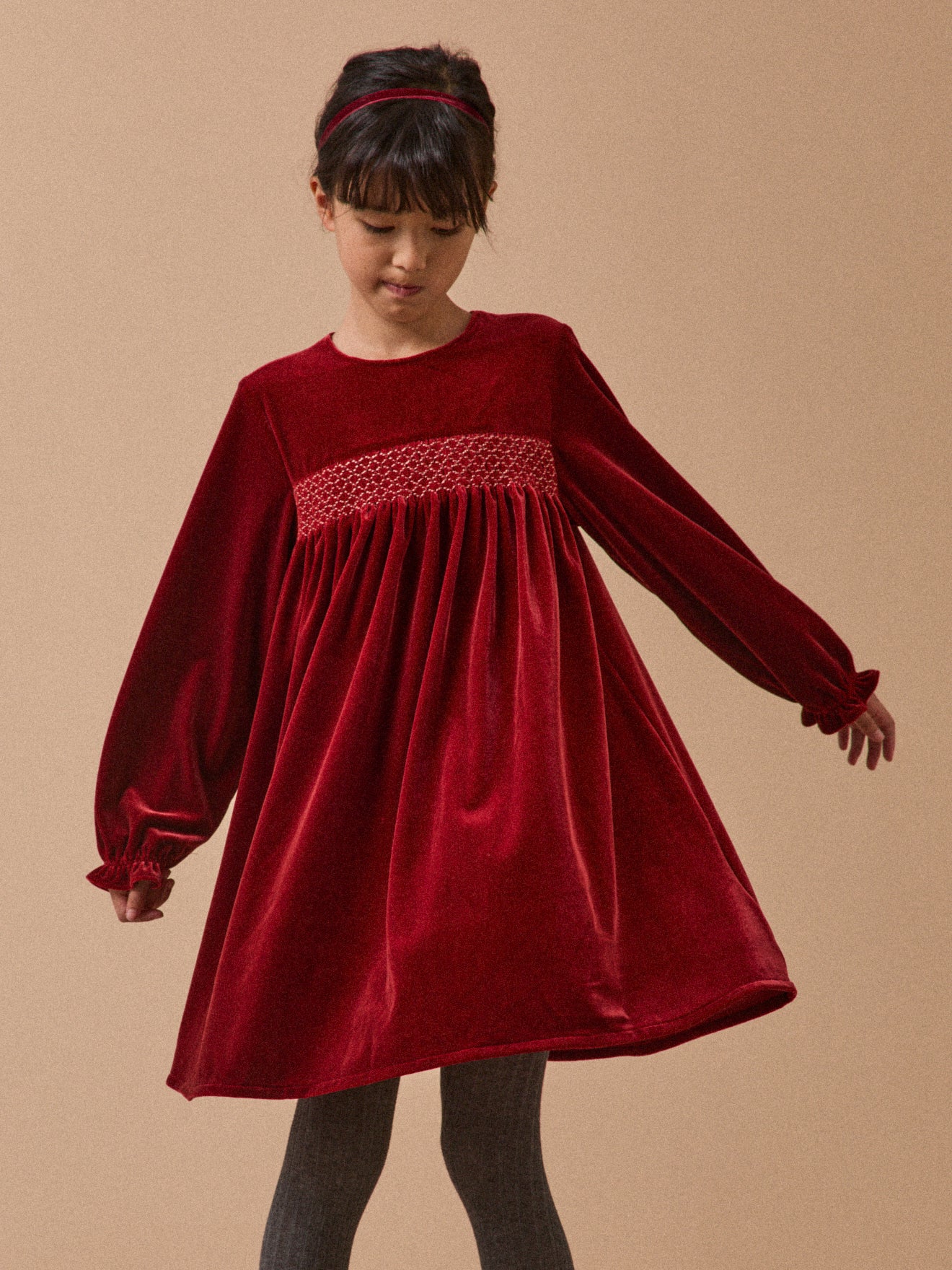 Mädchenkleid aus Pannesamt