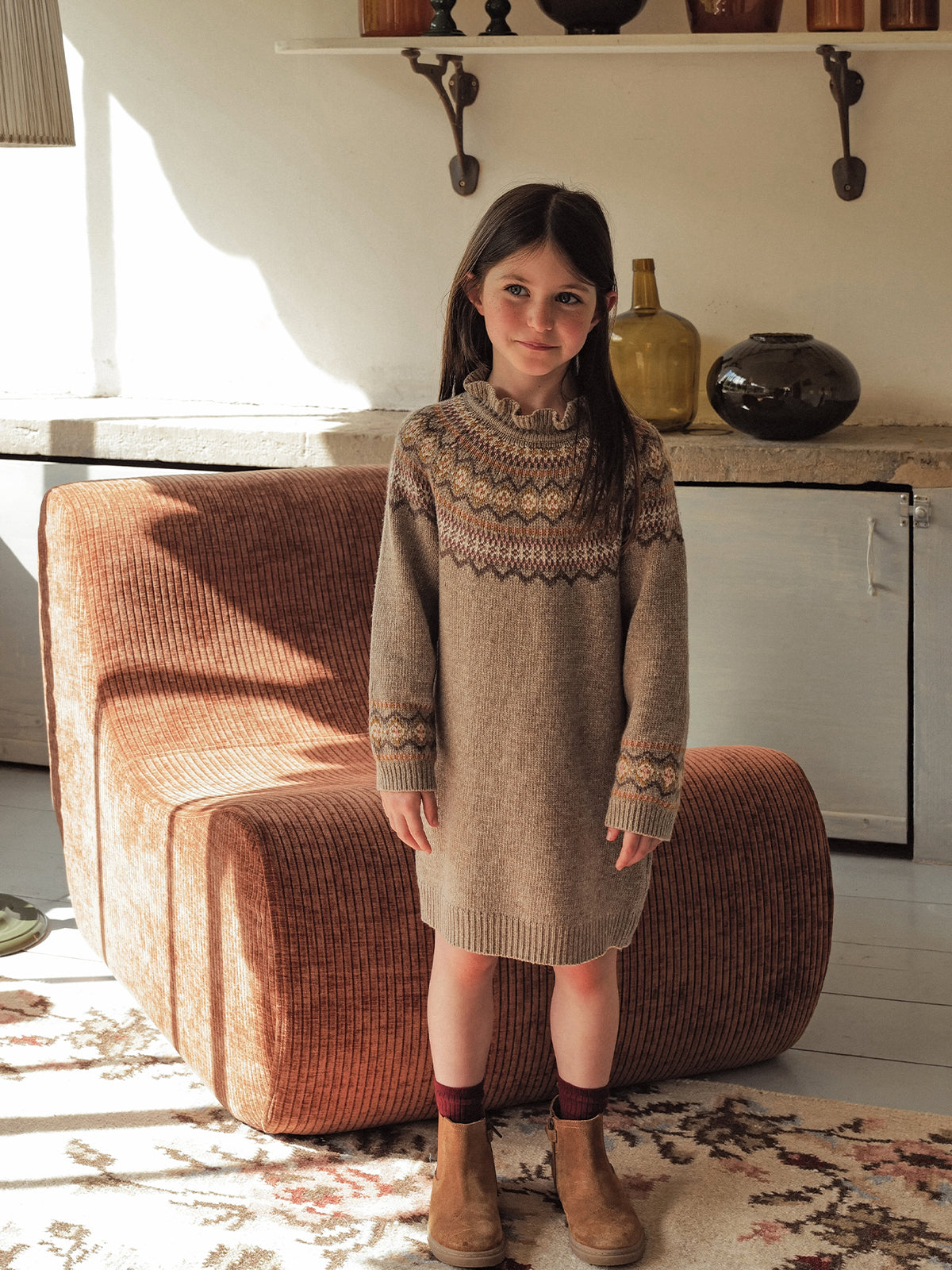 Mädchenkleid aus Wolle mit Jacquard