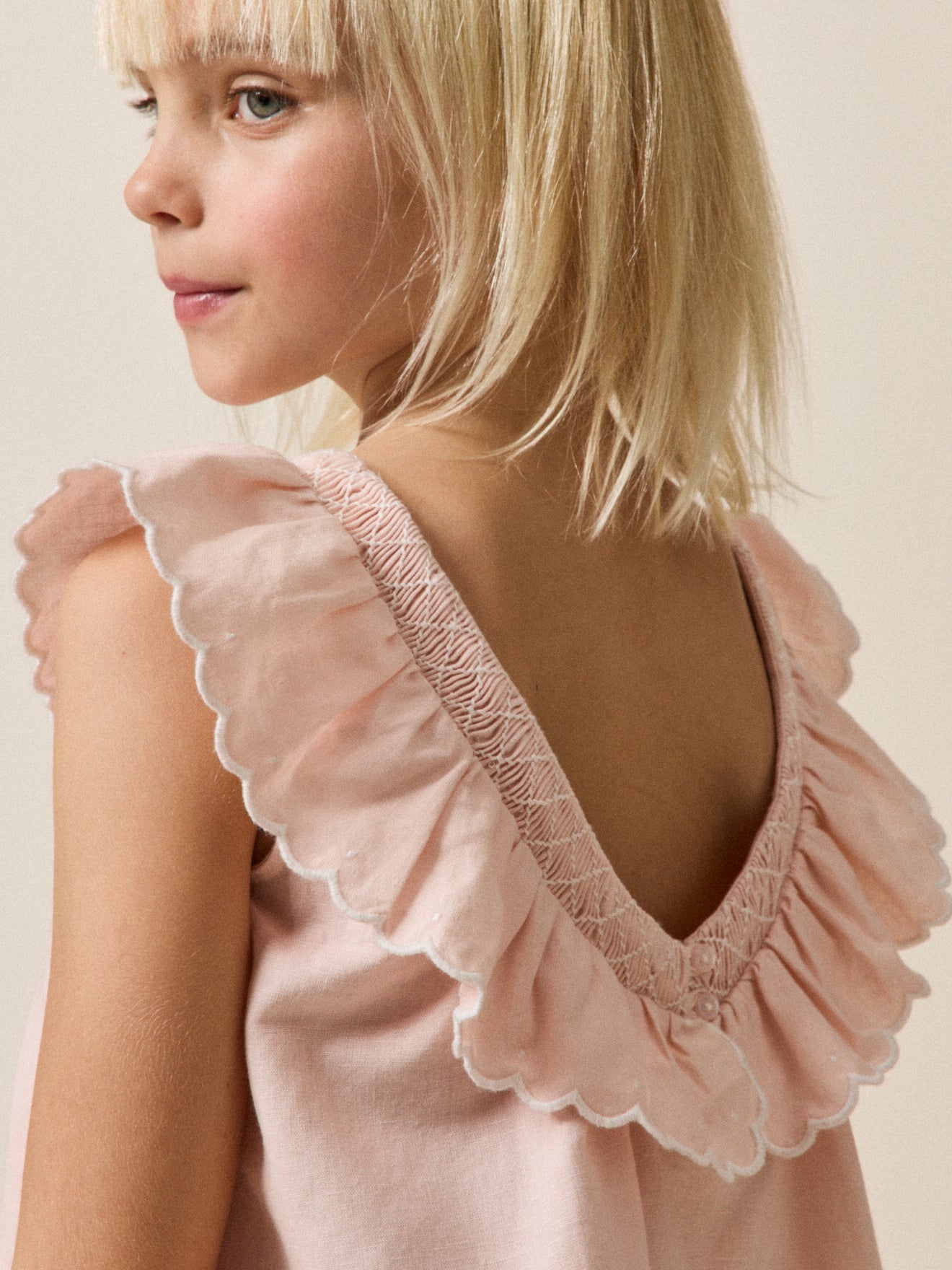 Mädchenkleid « Clotilde » aus Leinen und Baumwolle – Kollektion « Feste & Hochzeiten »