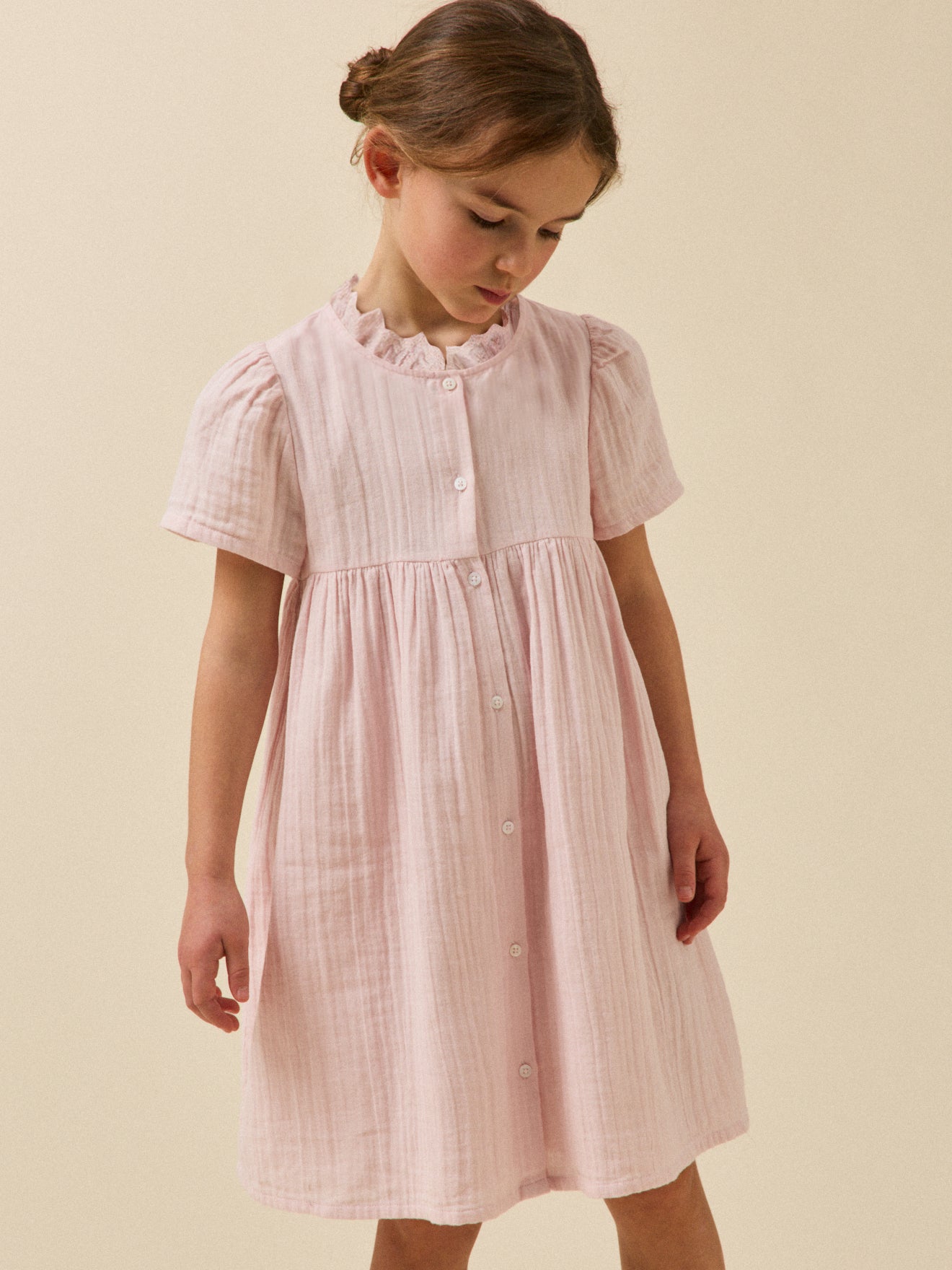 Mädchenkleid aus Baumwollgaze