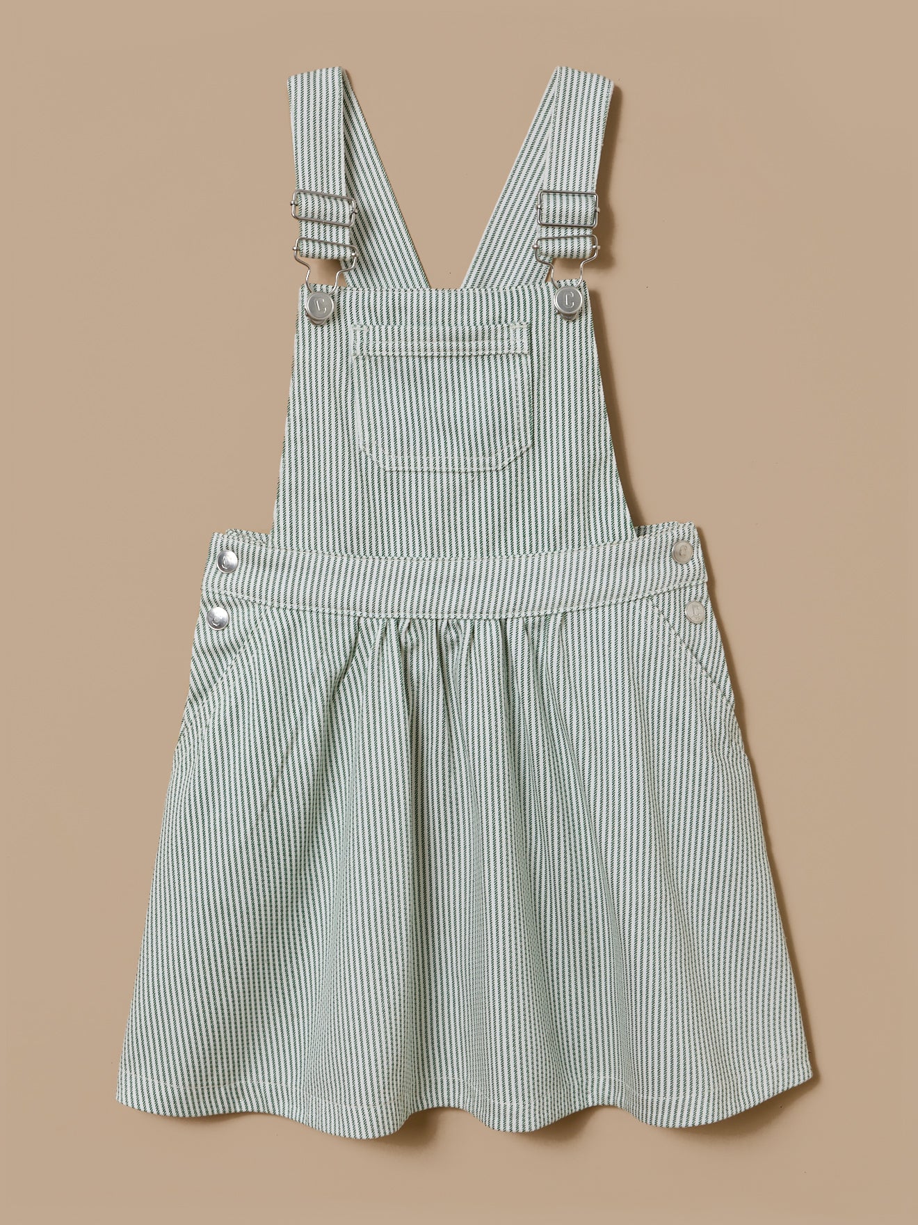 Mädchen-Trägerkleid aus gestreiftem Denim