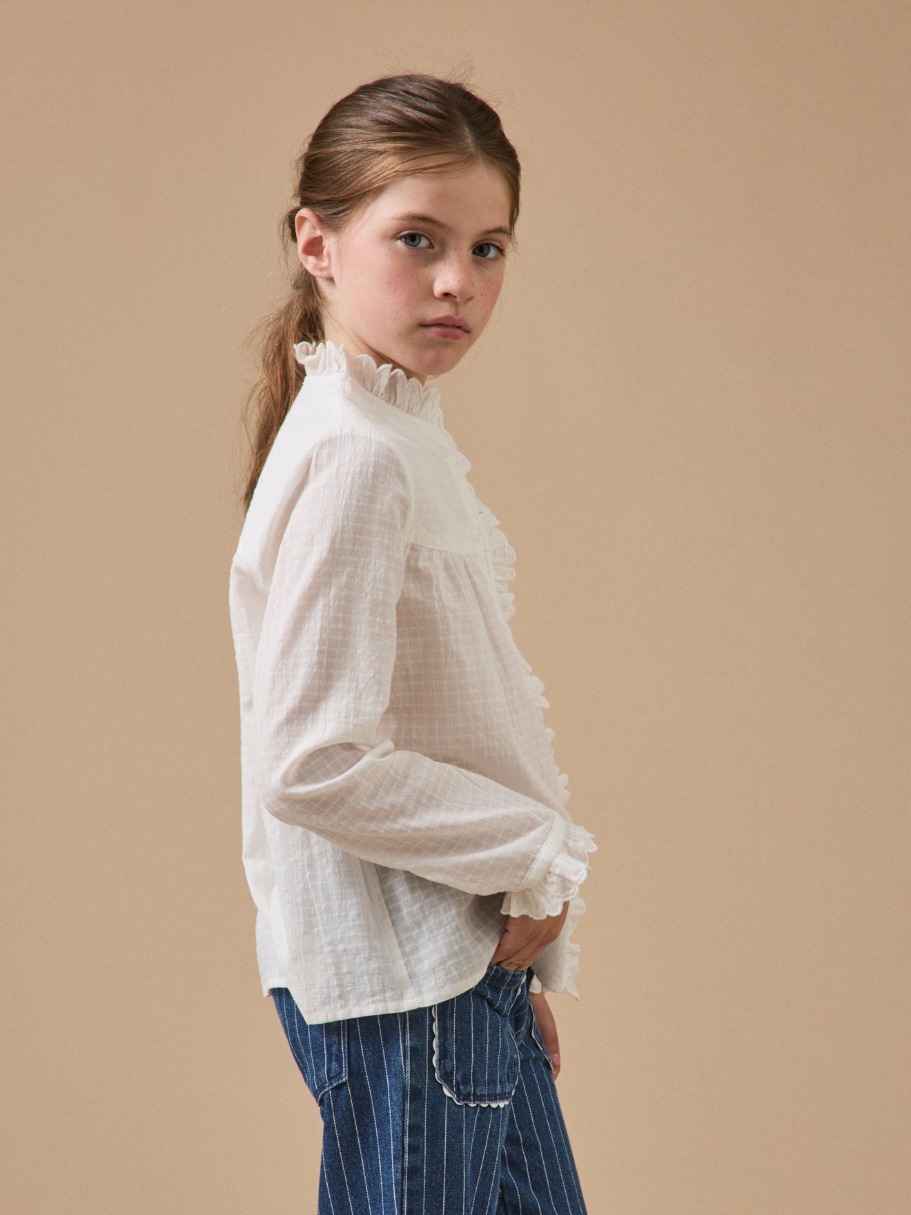 Mädchenbluse, mit Volants