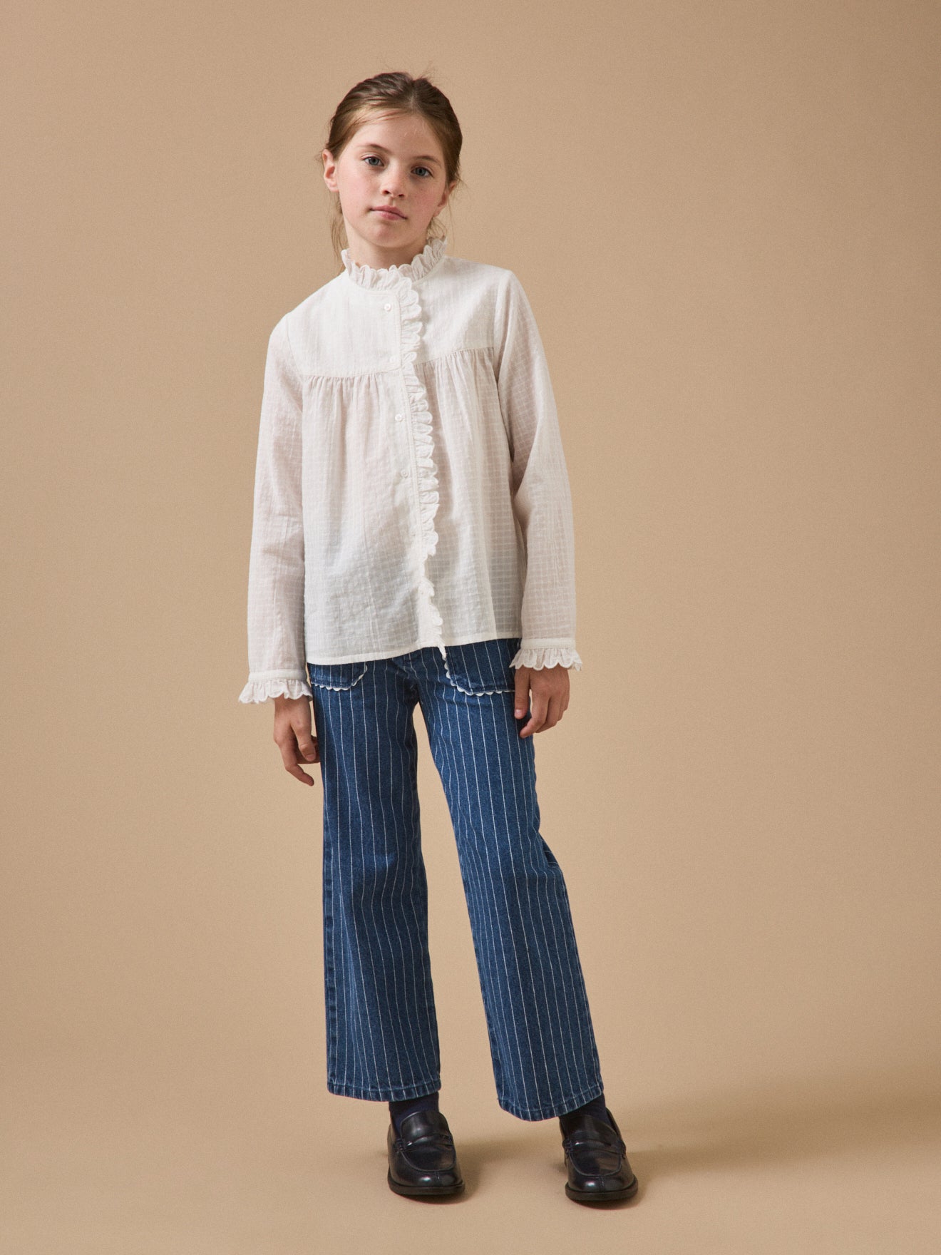 Mädchenbluse, mit Volants