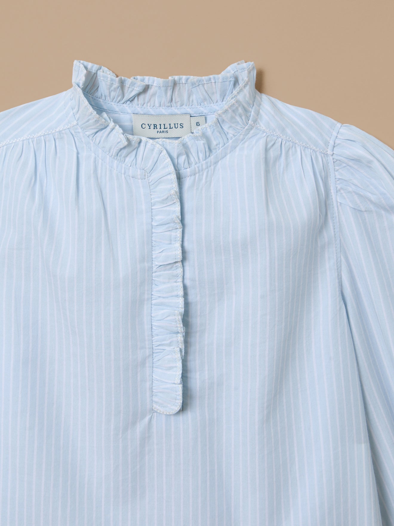 Mädchenbluse mit Volants