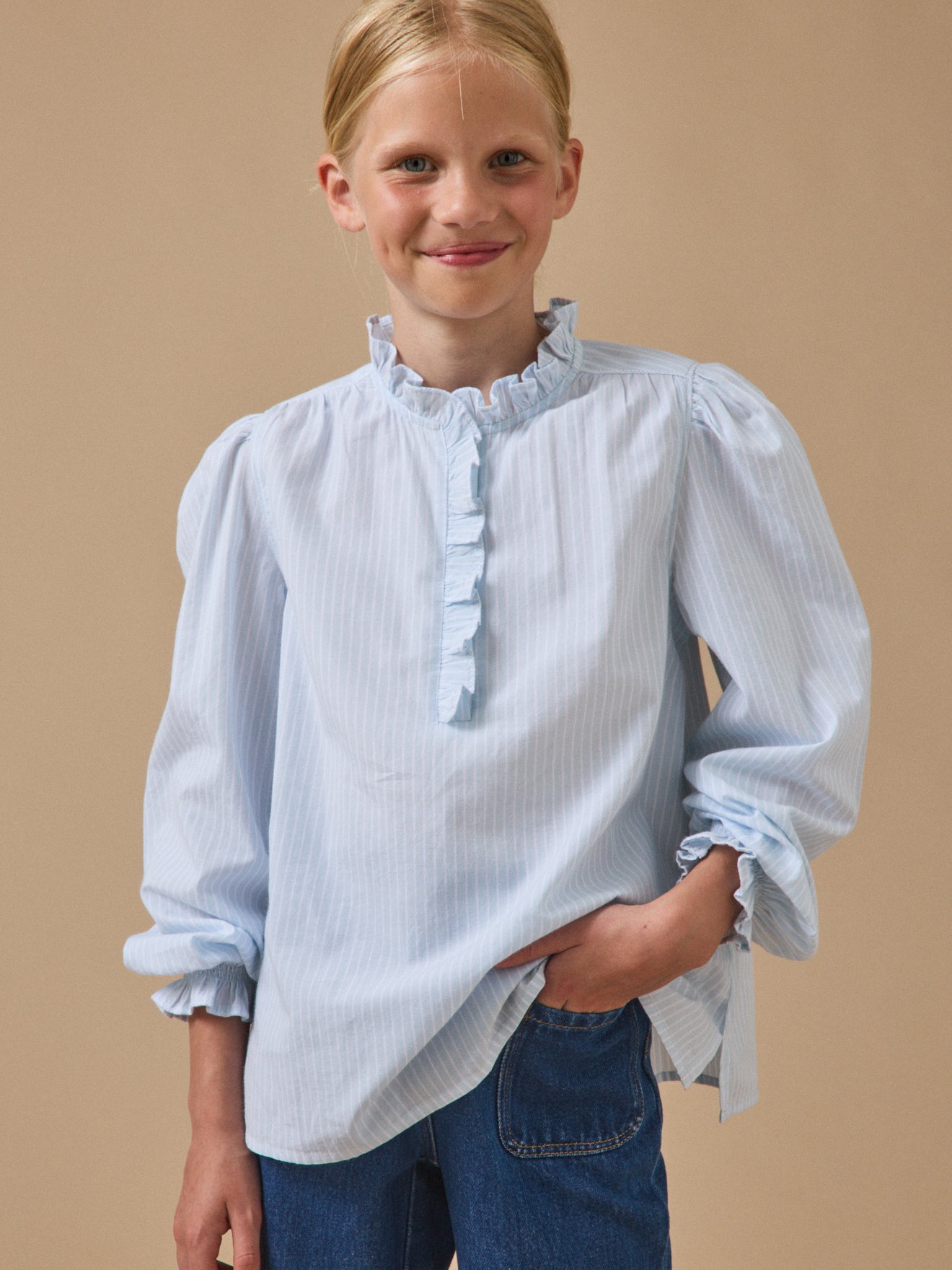 Mädchenbluse mit Volants
