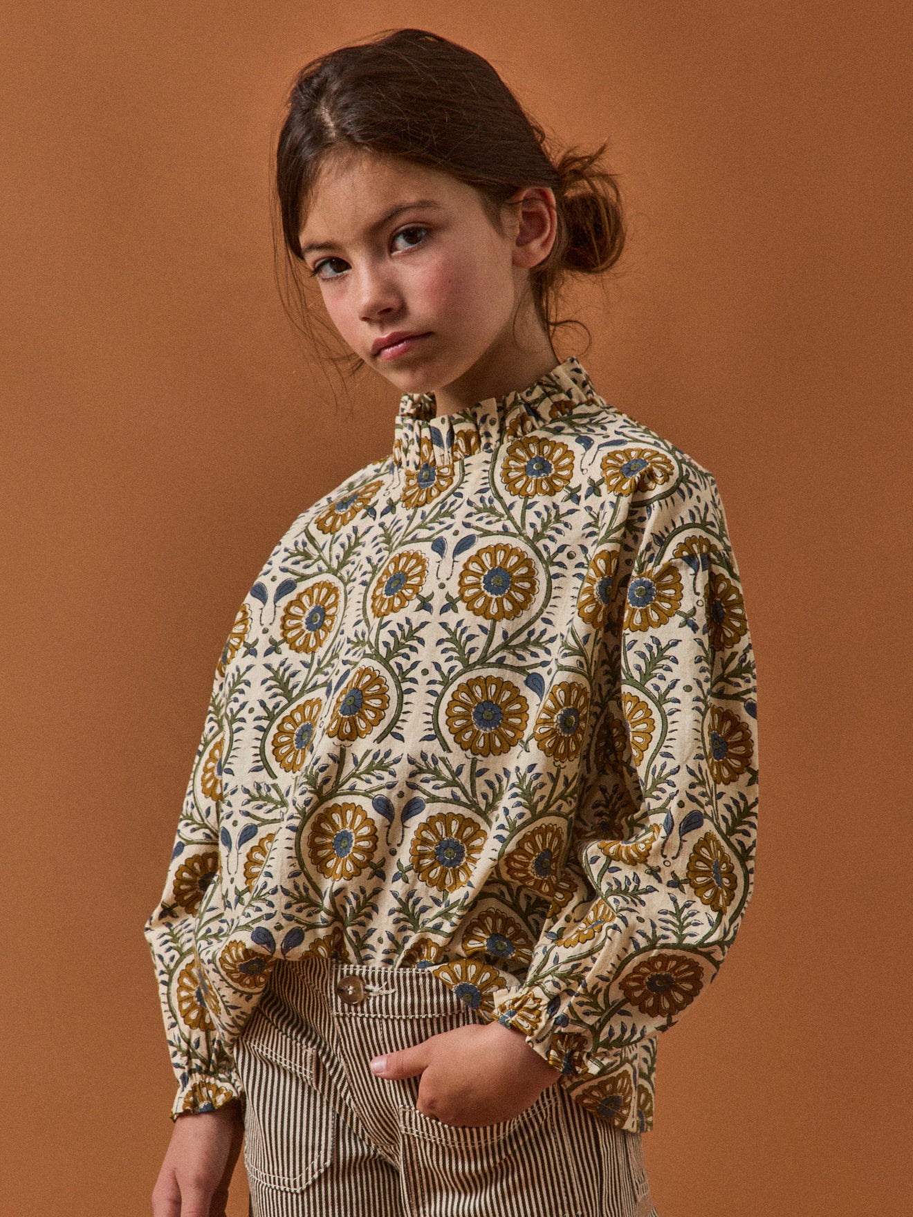 Mädchenbluse mit Blumenmuster « TILDAM » – Kollektion von Cyrillus X Apaches