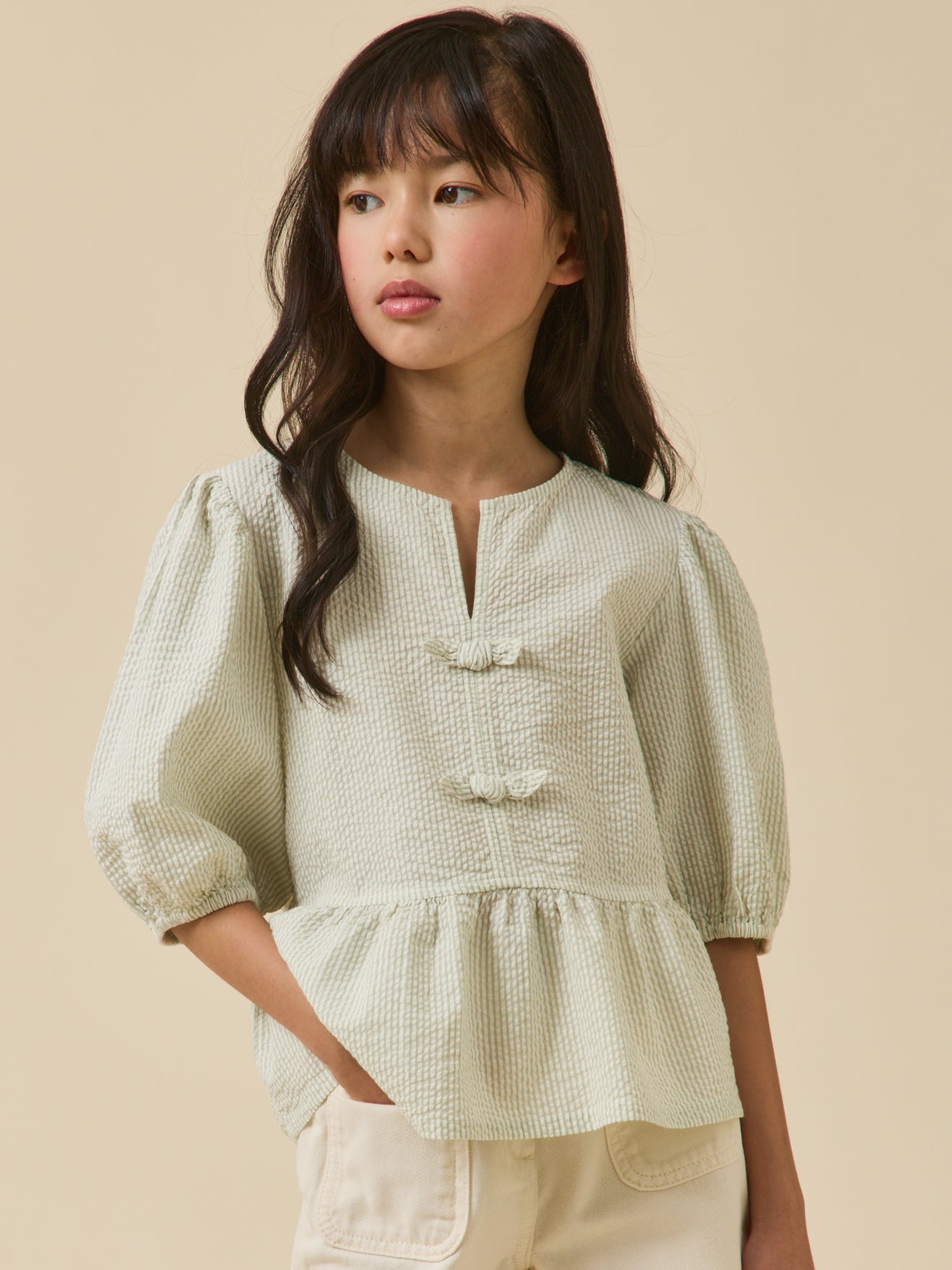 Gestreifte Mädchen-Bluse aus Seersucker