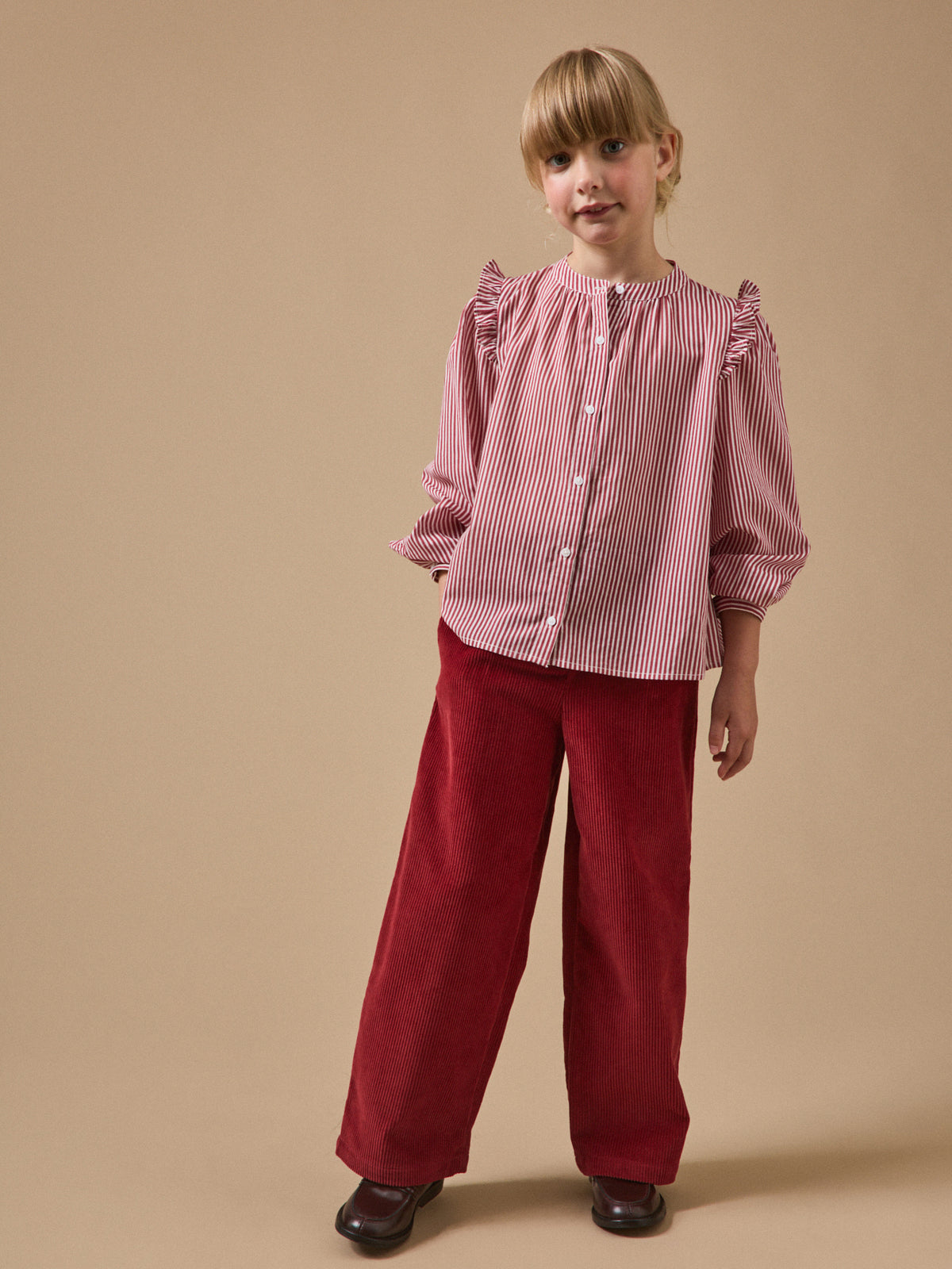 Mädchenbluse mit Volants, gestreift