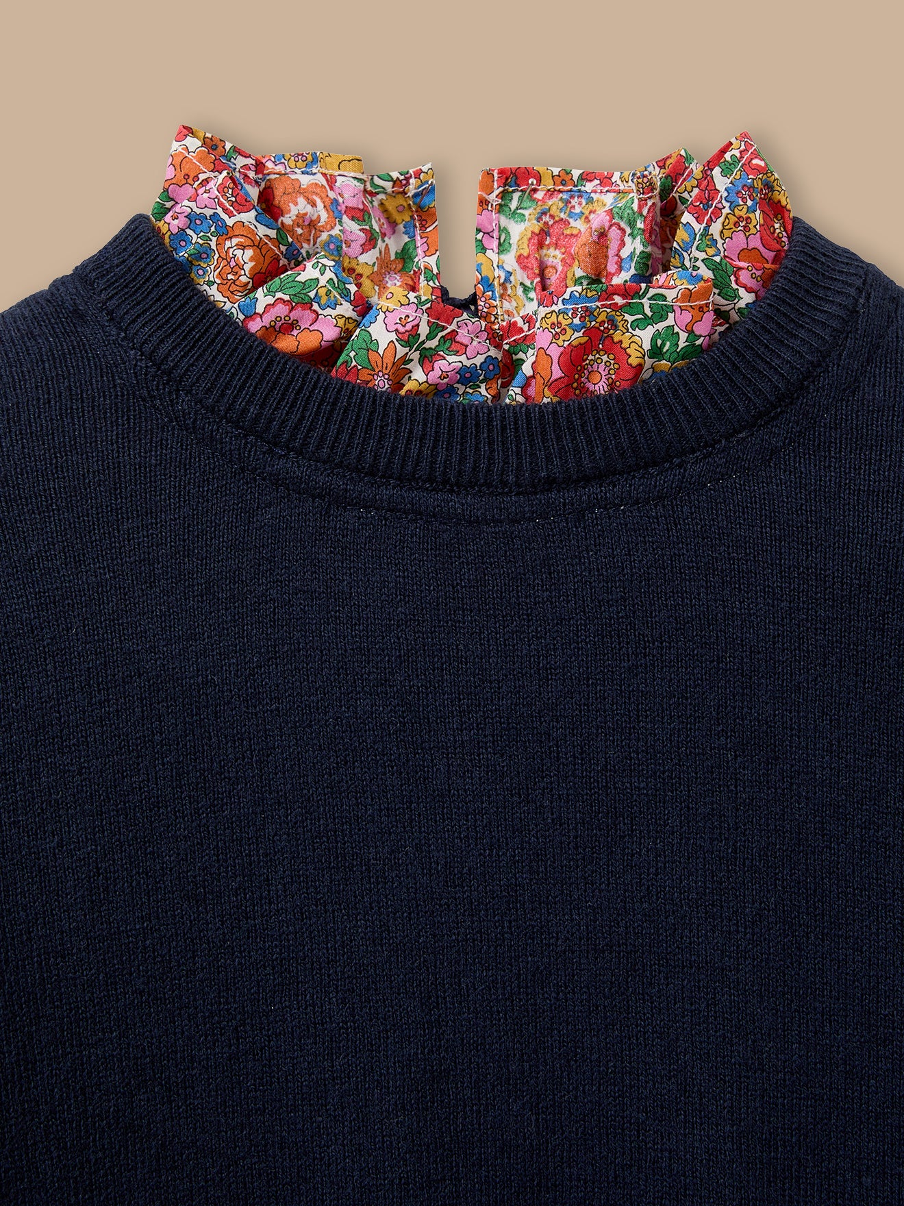 Mädchenpullover mit Kragen aus Liberty®-Stoff