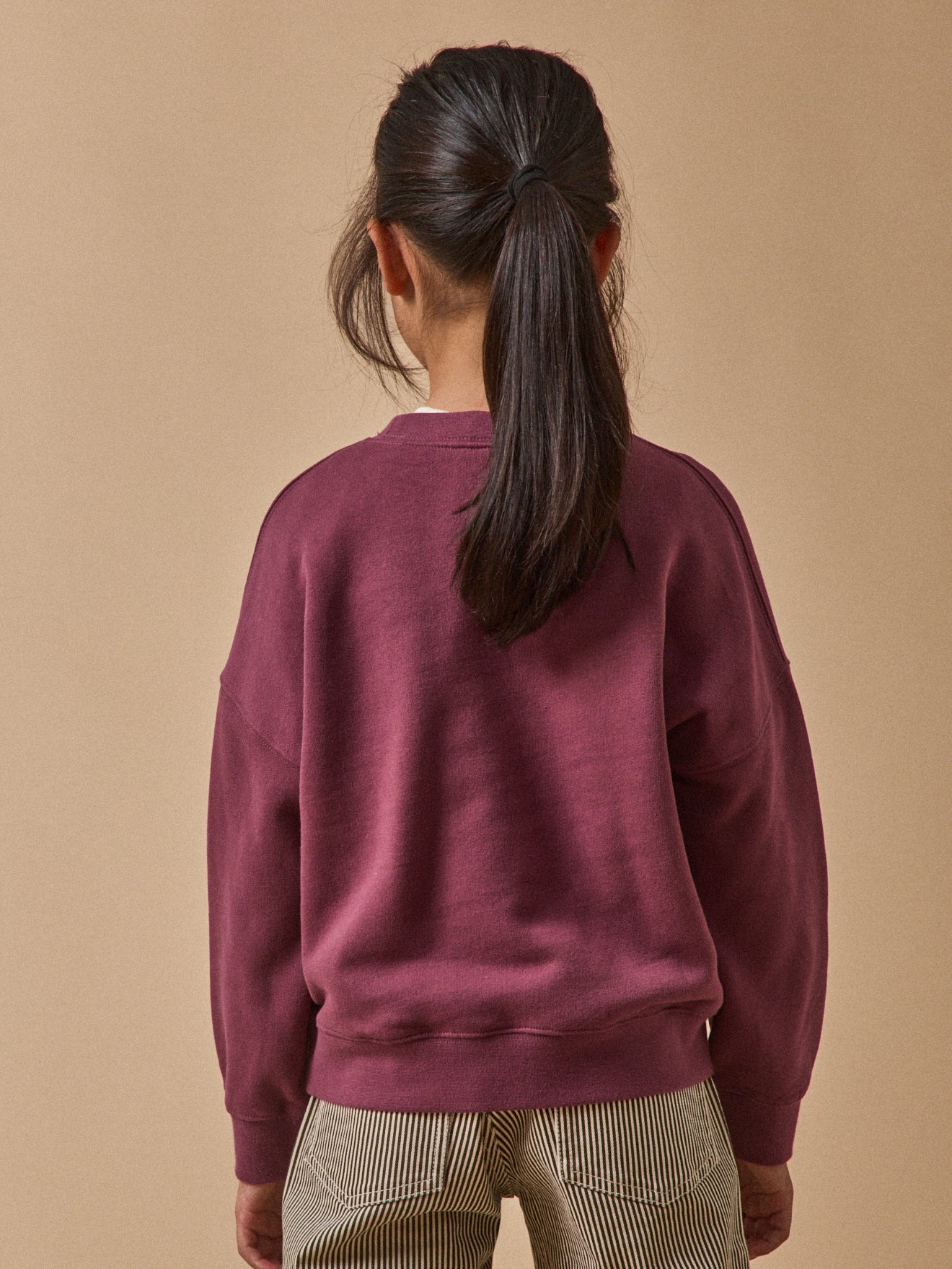 Mädchen-Sweatshirt mit Schriftzug – Bio-Baumwolle