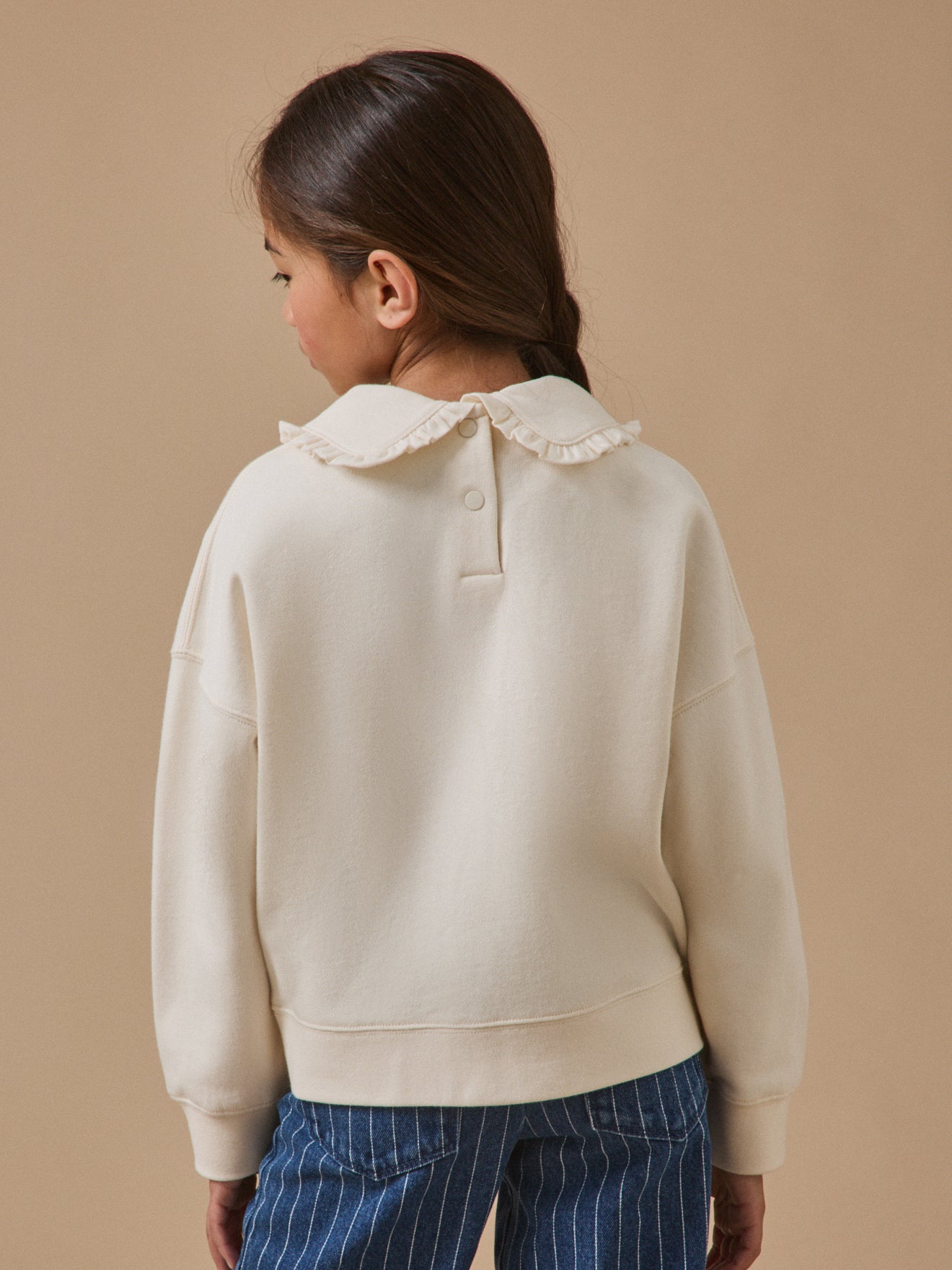Mädchen-Sweatshirt mit Volantkragen