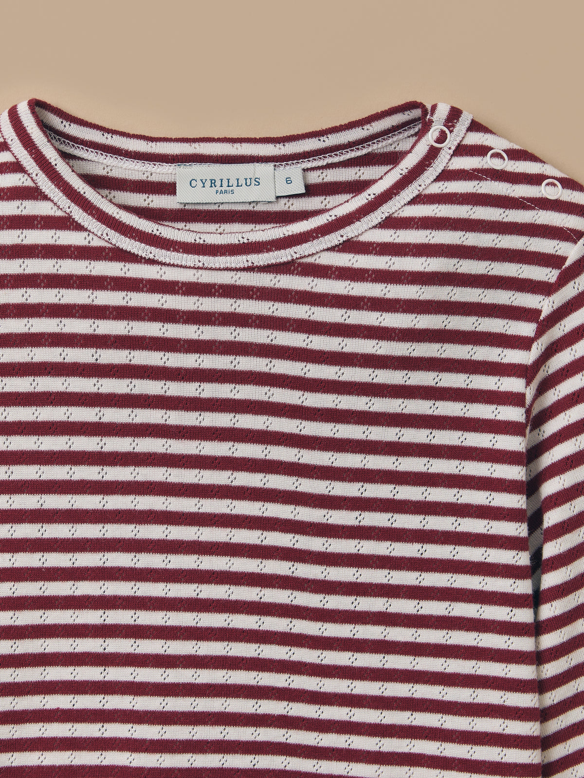 Mädchen-Shirt mit Lochmuster – Bio-Baumwolle