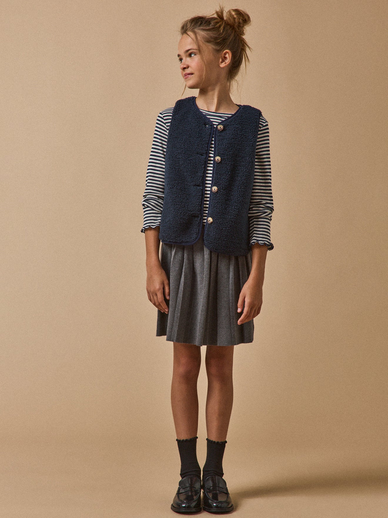 Mädchen-Shirt mit Lochmuster – Bio-Baumwolle