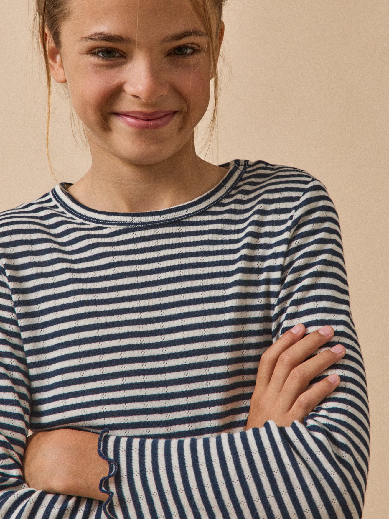 Mädchen-Shirt mit Lochmuster – Bio-Baumwolle