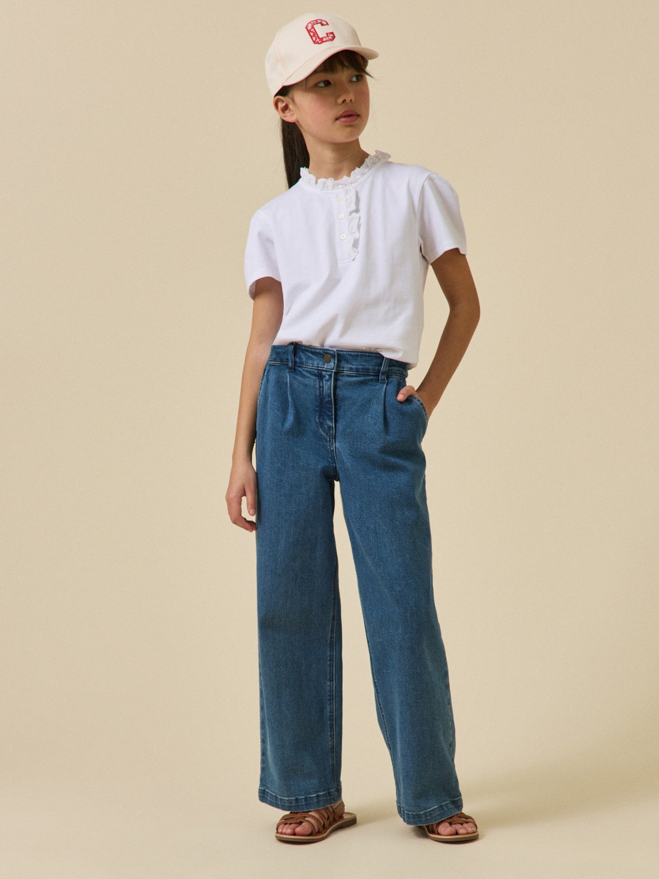 Mädchen T-Shirt mit Rüschenkragen – Kollektion « Junior »