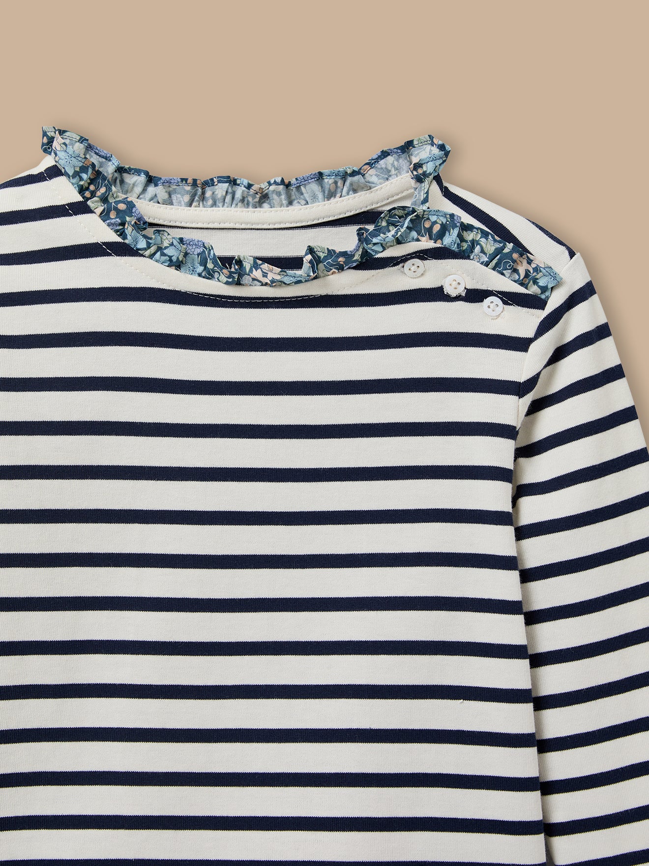 Mädchenshirt im Matrosenlook mit Liberty®-Stoff