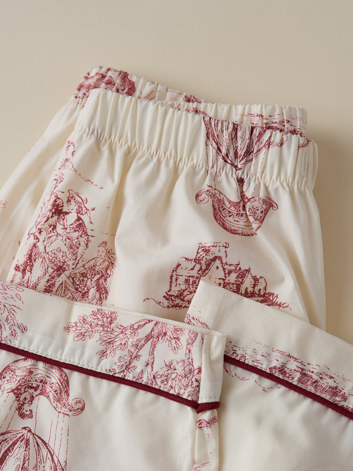 Mädchen-Pyjama, Stoff im « Jouy »-Stil