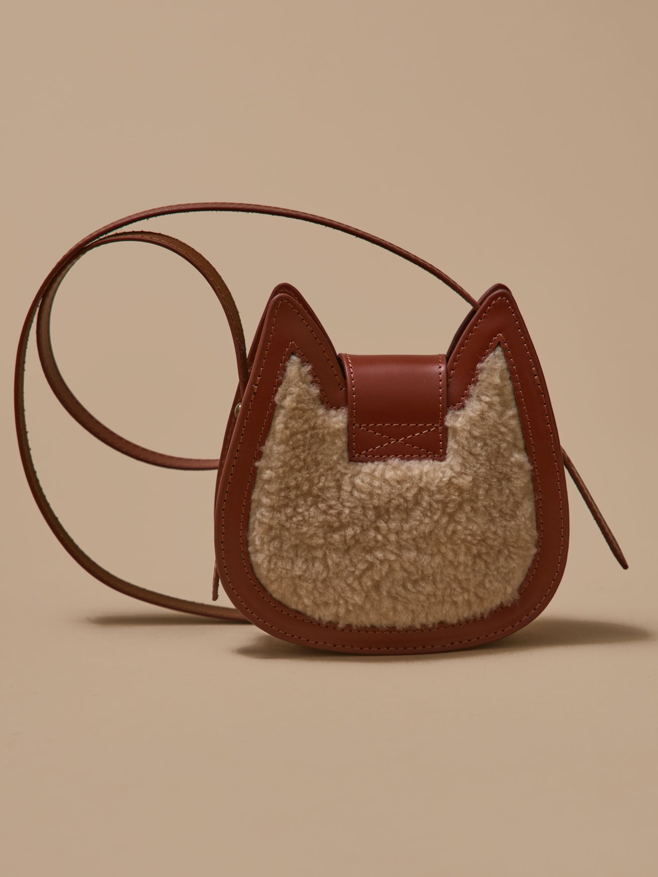 Mädchen-Umhängetasche « Eichhörnchen » aus Leder und Sherpa
