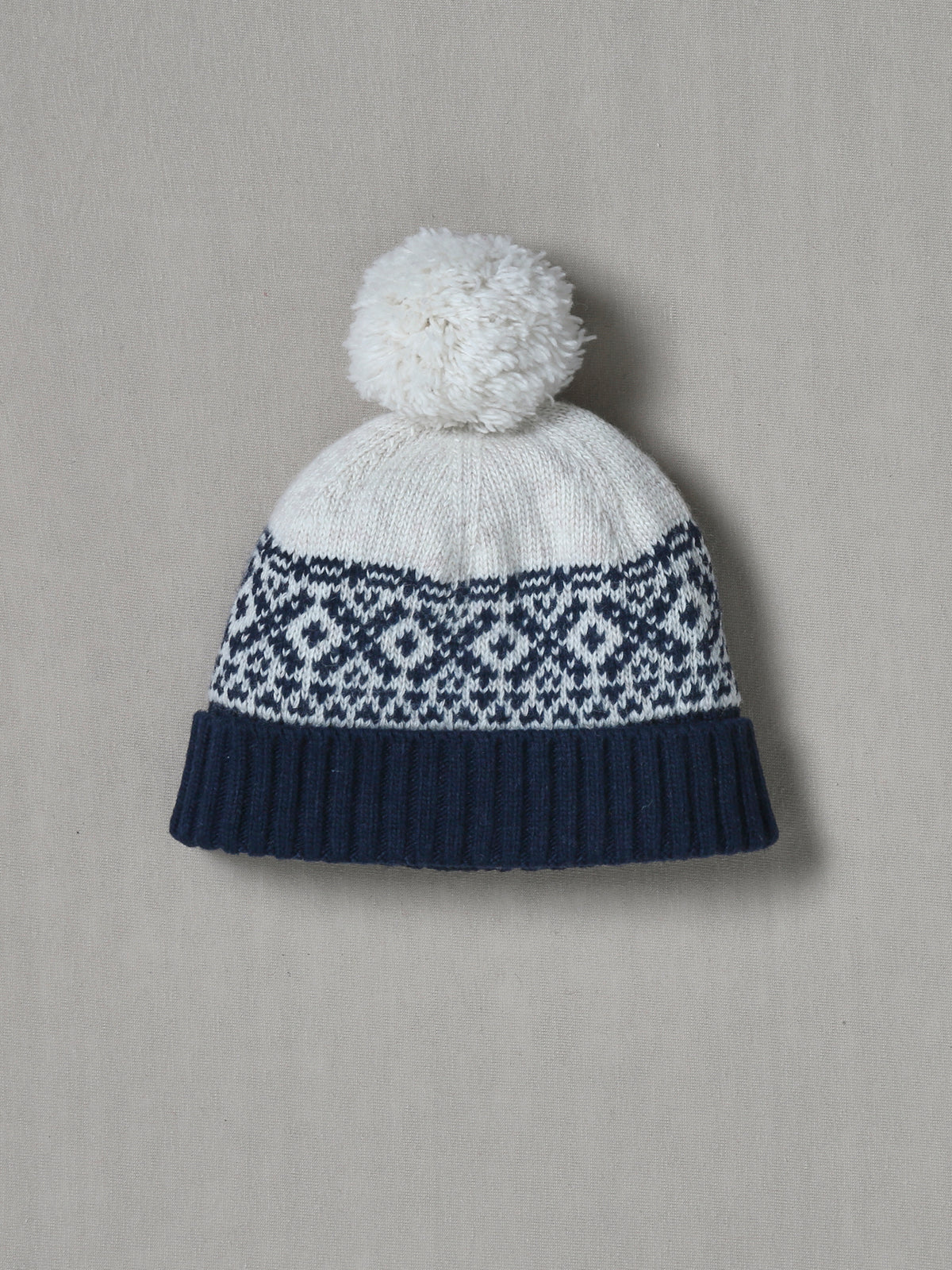 Mädchenmütze aus RWS*-Wolle mit Jacquard