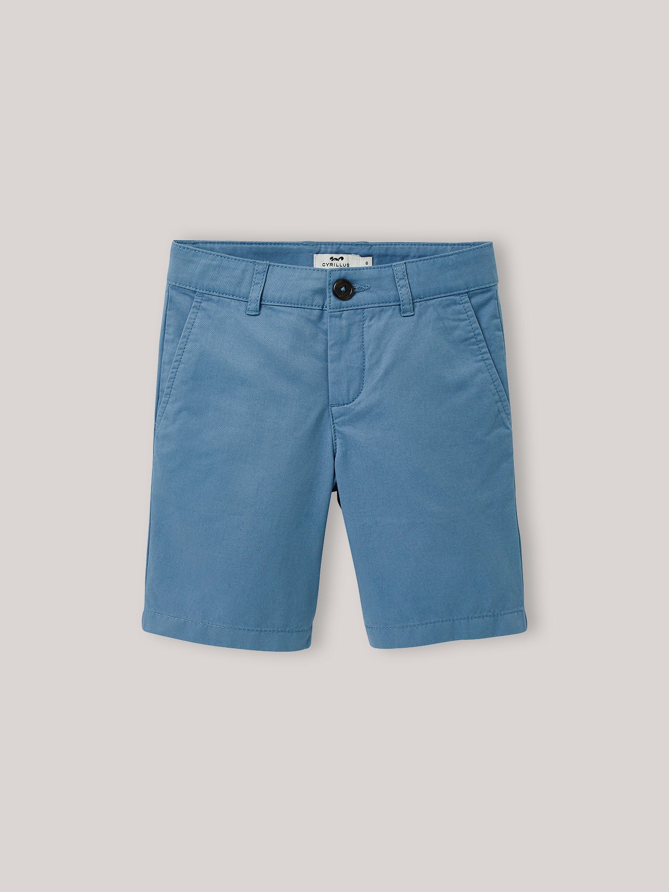 Jungen-Bermudas in Chino-Optik