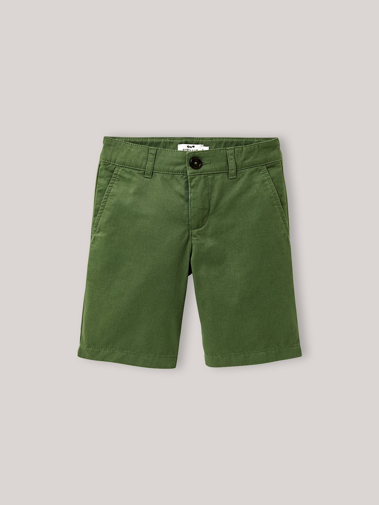 Jungen-Bermudas in Chino-Optik