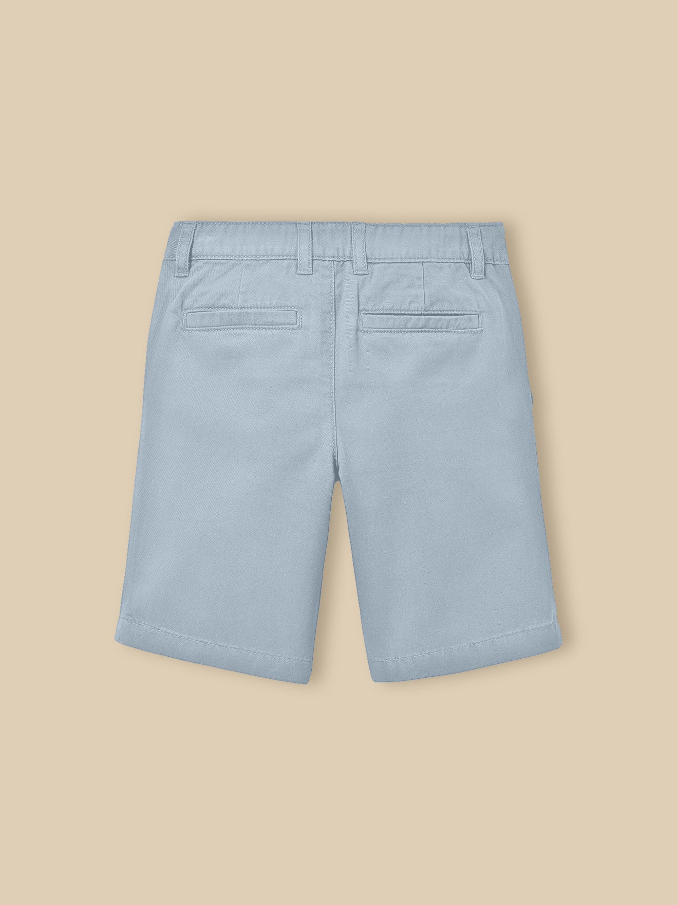 Jungen-Bermudas in Chino-Optik
