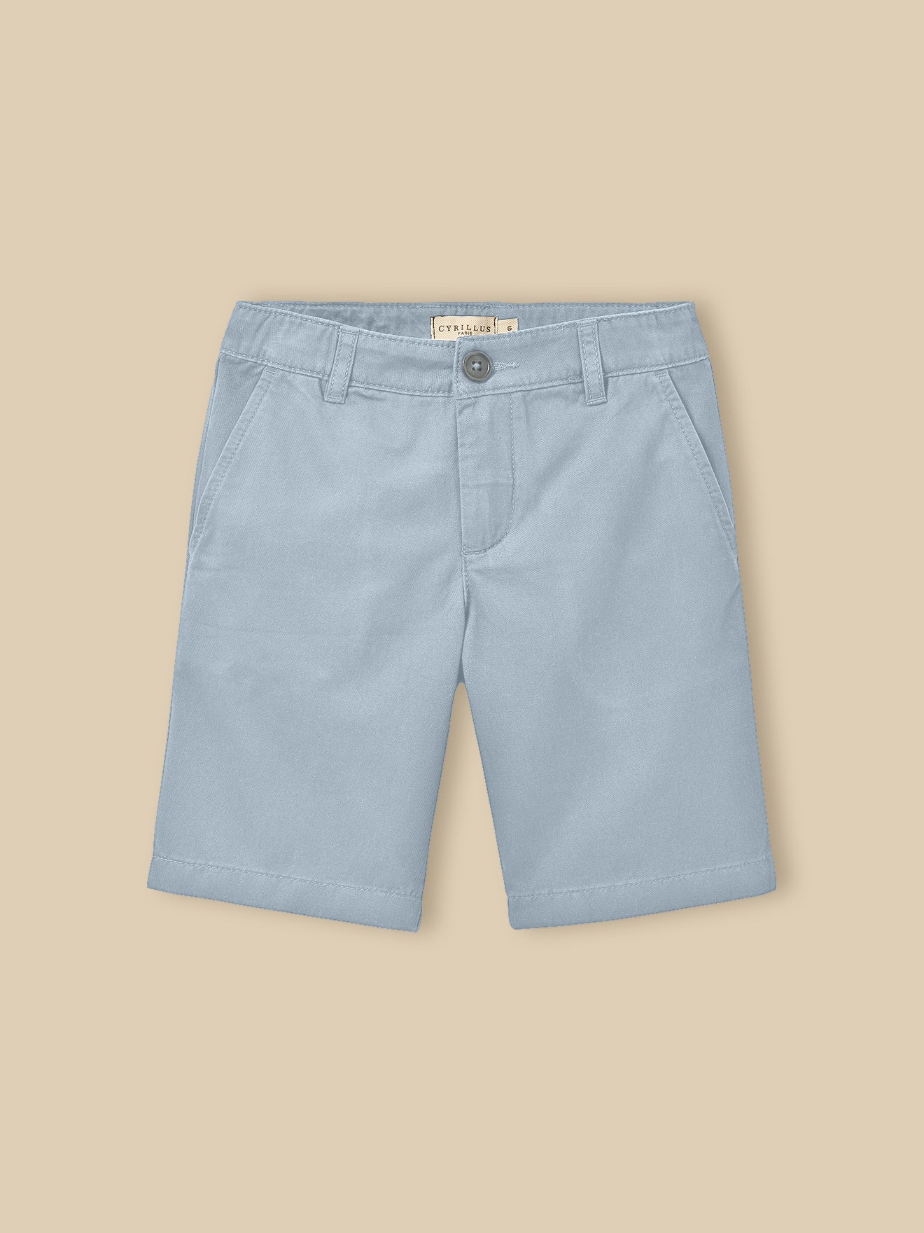 Jungen-Bermudas in Chino-Optik
