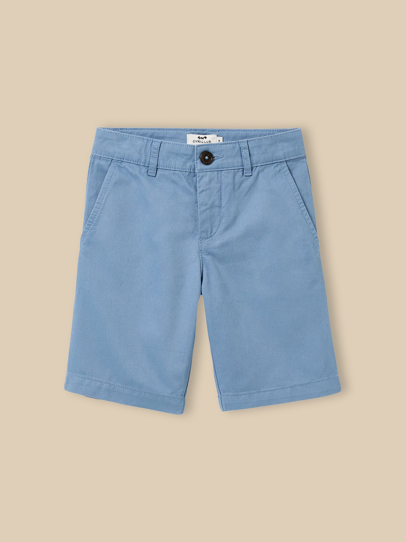 Jungen-Bermudas in Chino-Optik