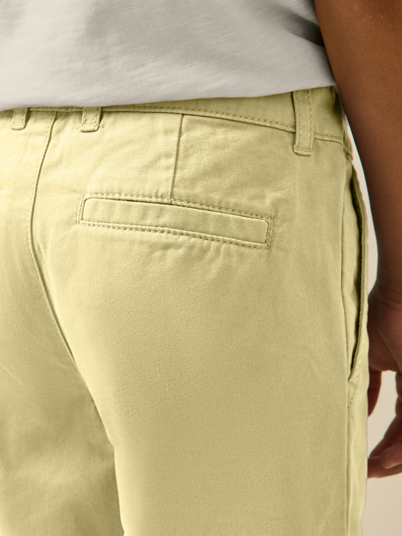 Jungen-Bermudas in Chino-Optik
