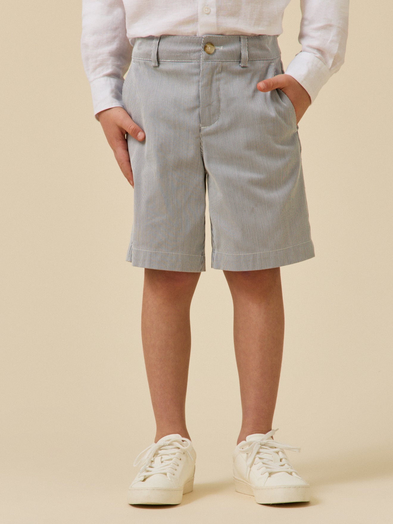 Jungen-Bermude mit Streifen – Kollektion für Festtage und Hochzeiten