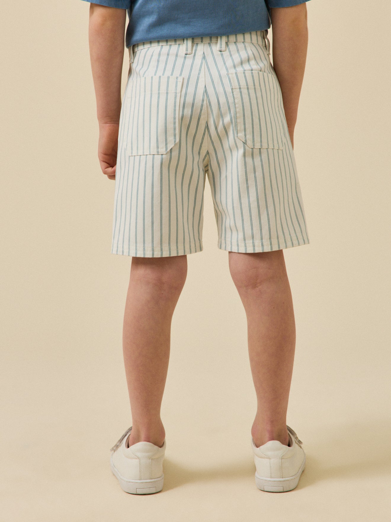 Jungen-Bermuda mit Streifen