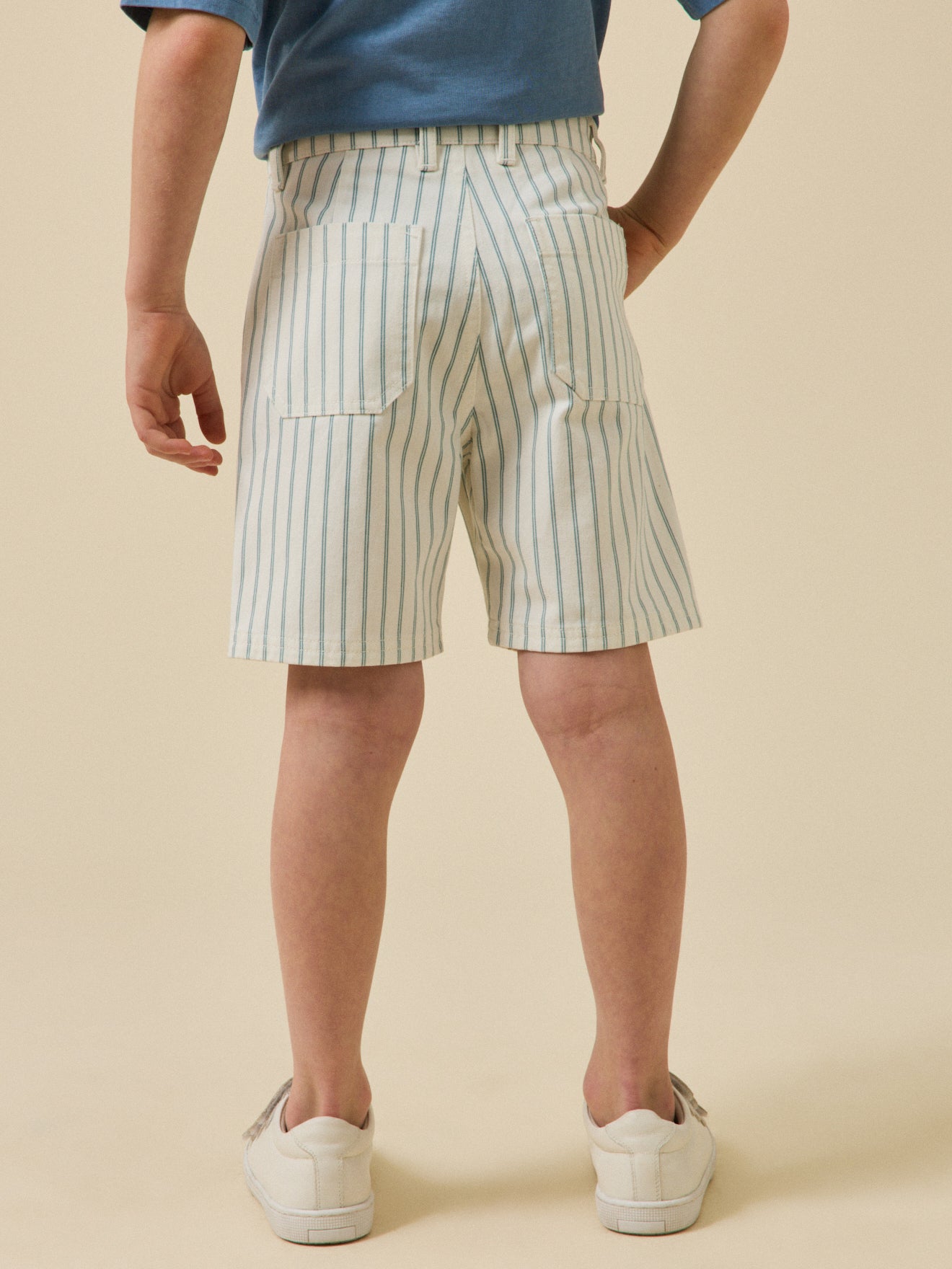 Jungen-Bermuda mit Streifen
