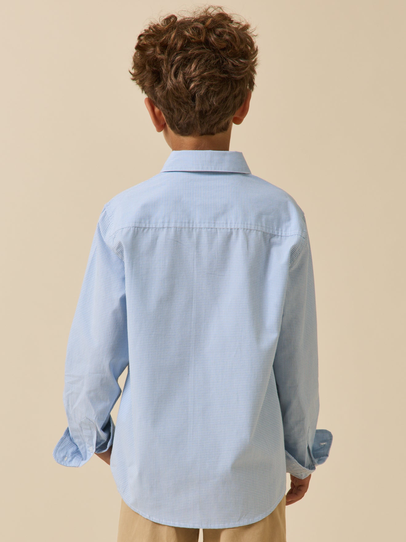 Jungenhemd mit kleinen Vichy-Karos.