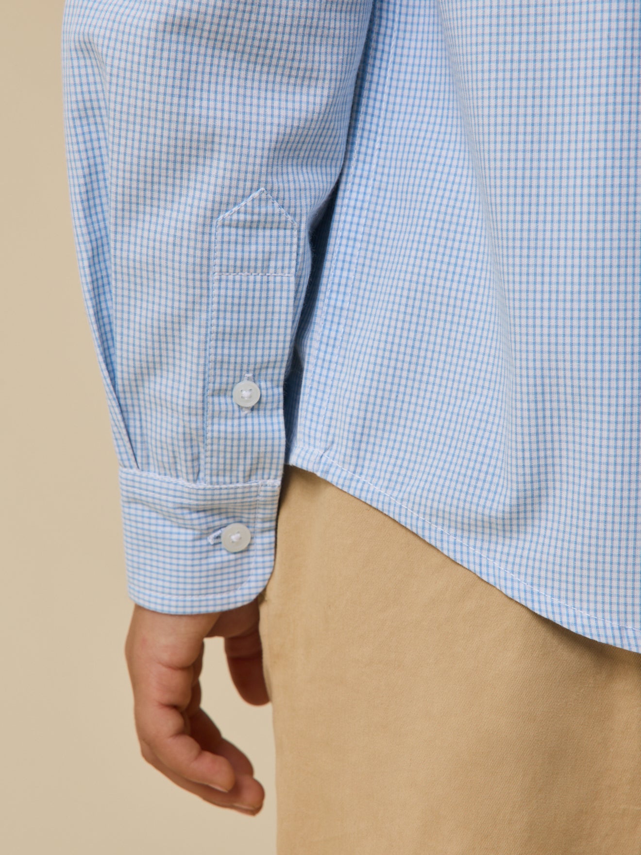Jungenhemd mit kleinen Vichy-Karos.