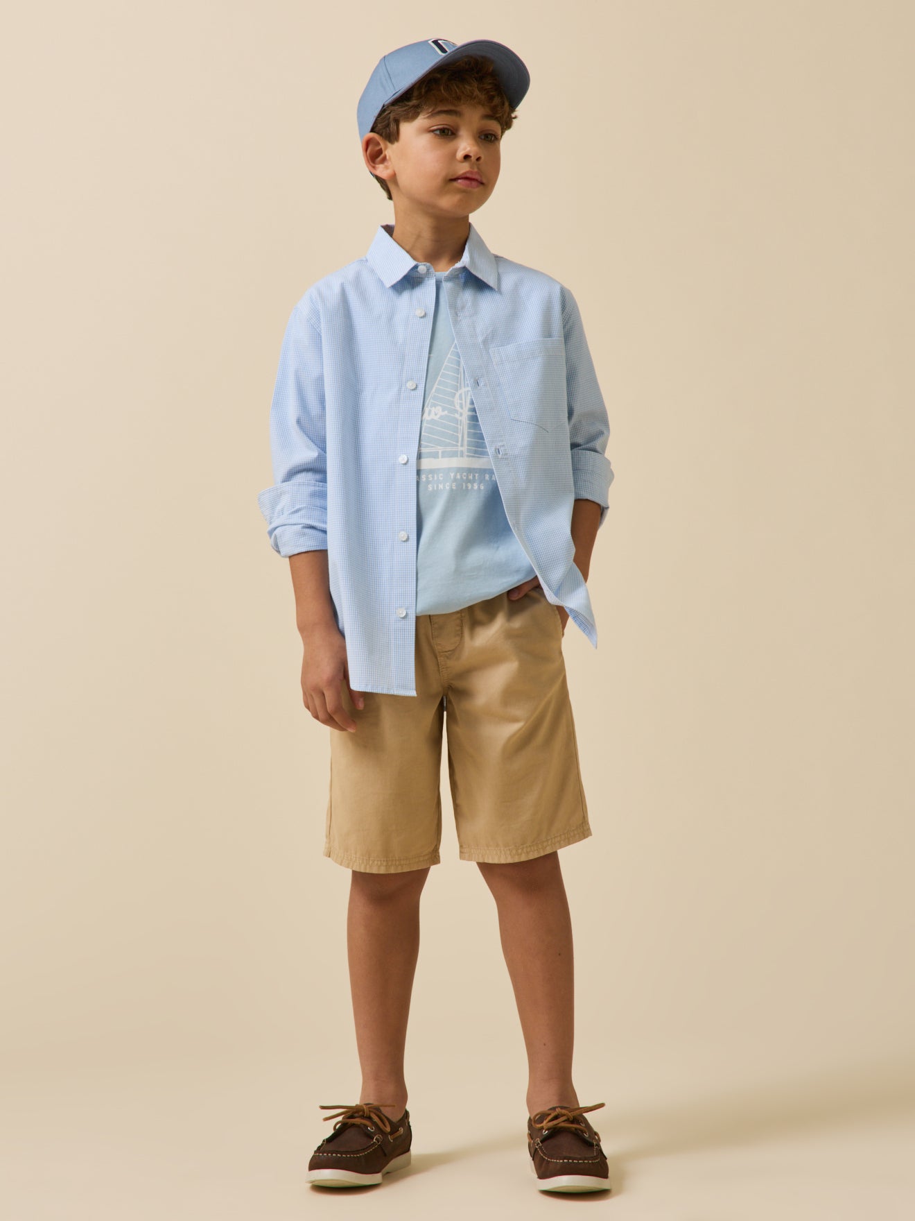 Jungenhemd mit kleinen Vichy-Karos.