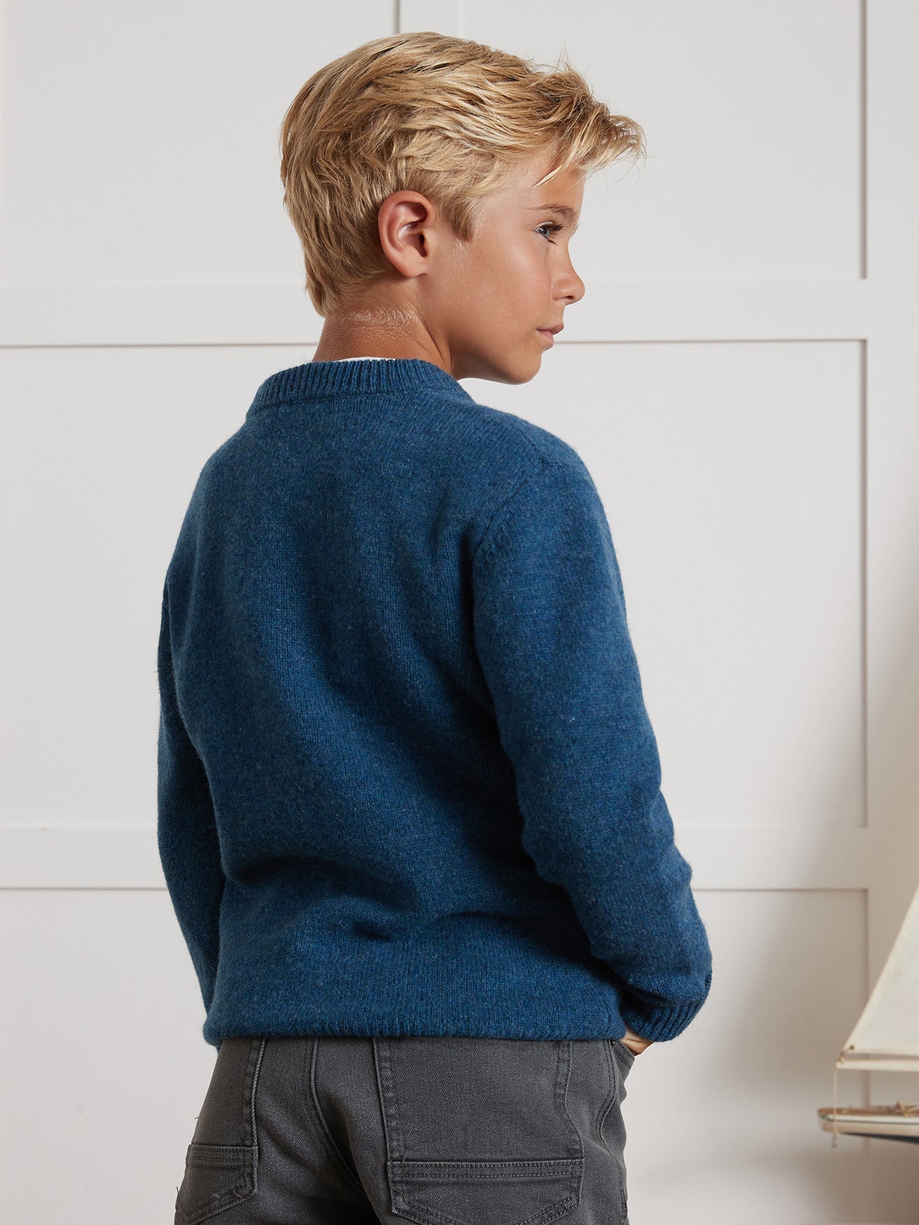 Jungenpullover aus Merino-Wolle