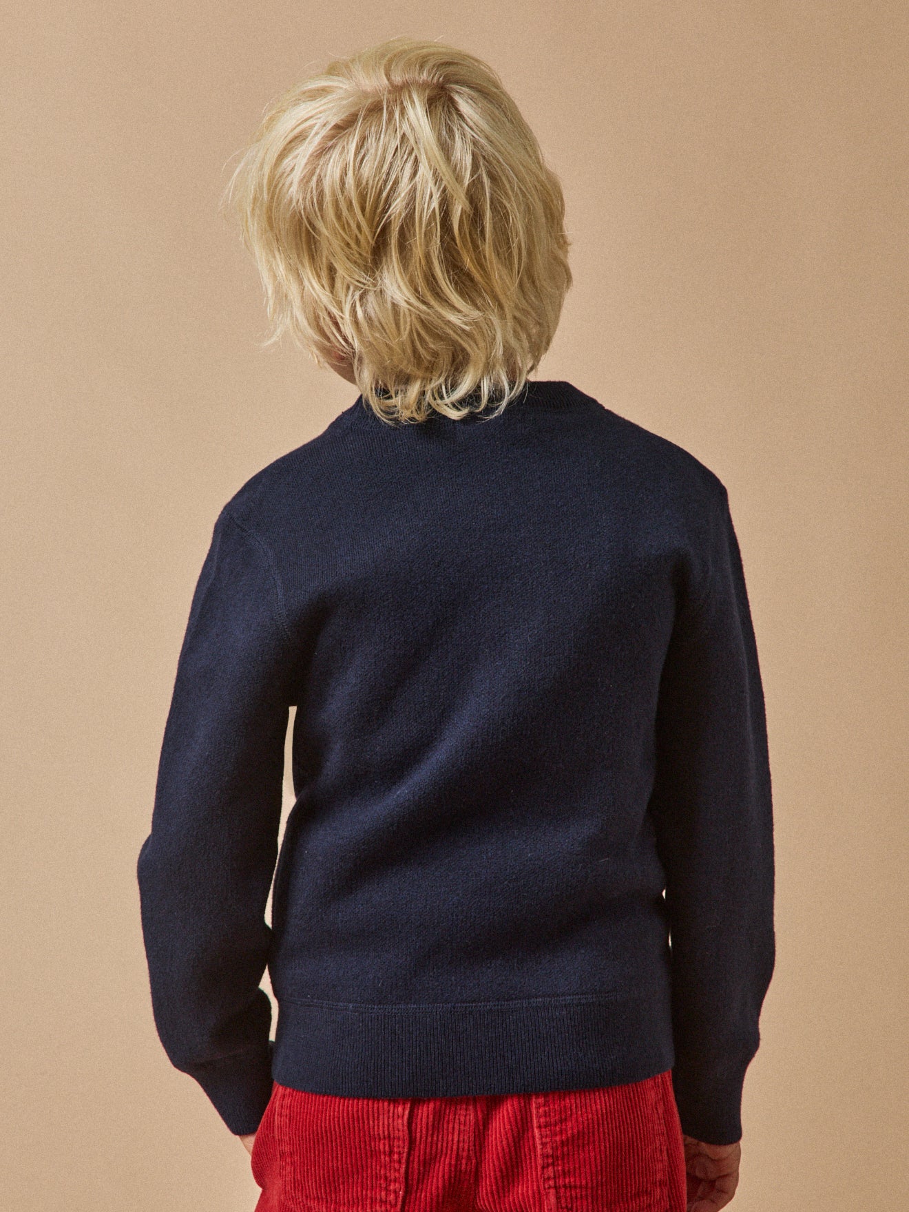 Jungenpullover im Sweatshirt-Stil