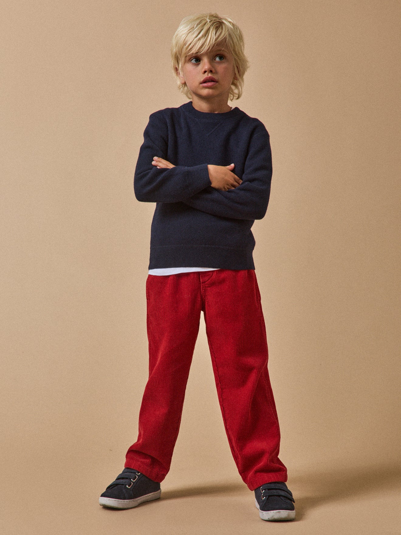 Jungenpullover im Sweatshirt-Stil