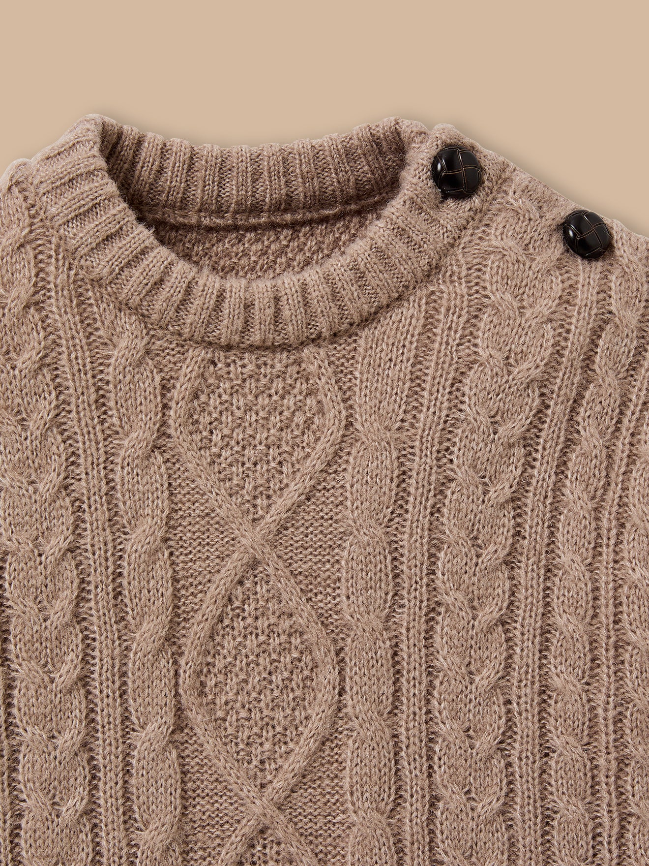 Jungenpullover mit Zopfmuster