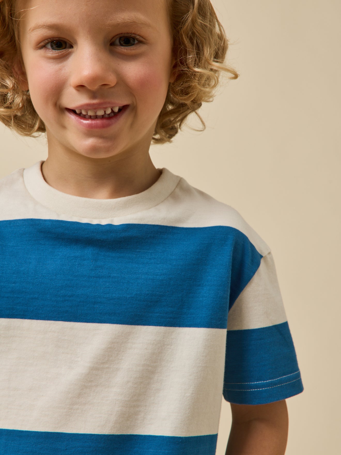 Jungen-T-Shirt mit Streifen – Bio-Baumwolle
