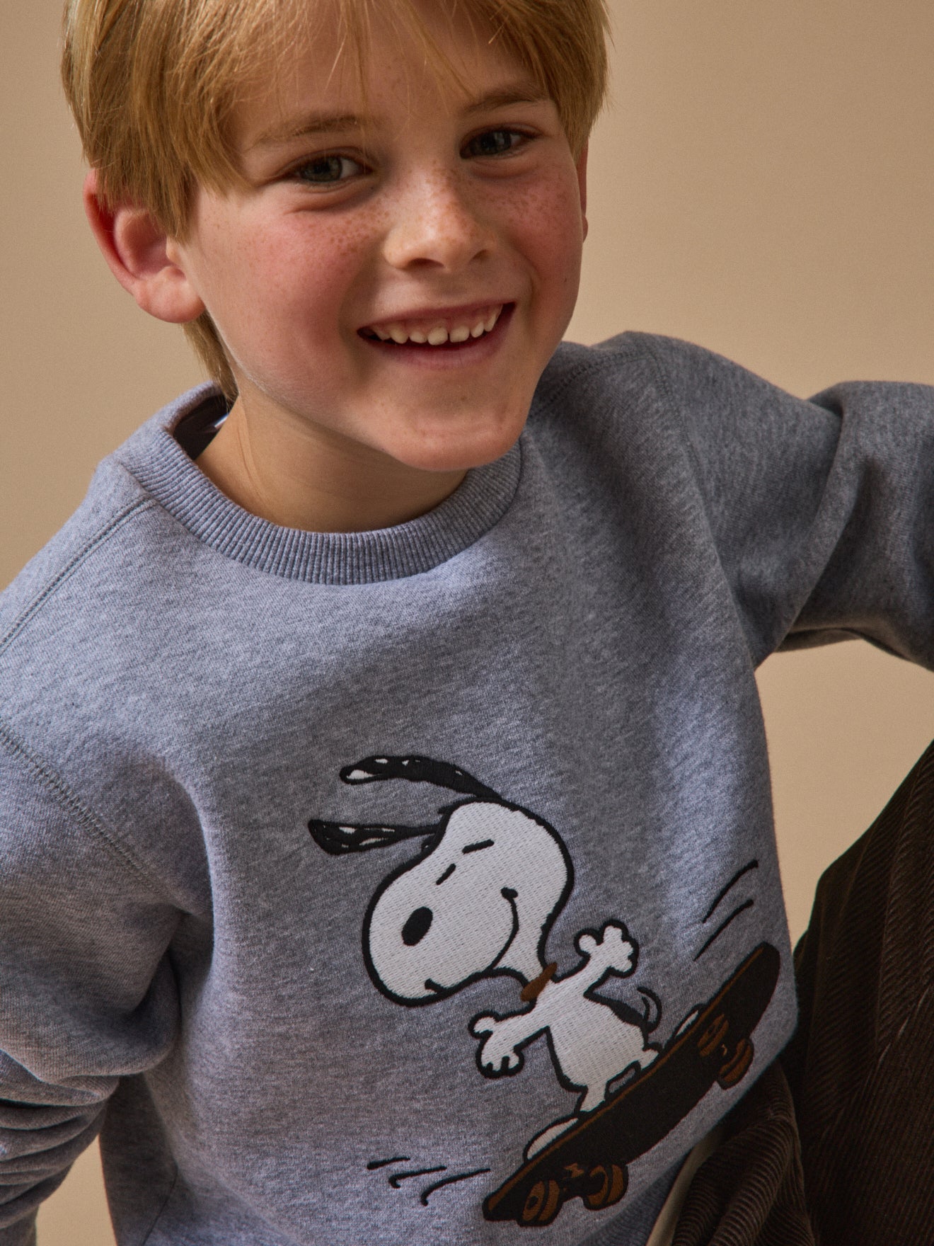 Kinder-Sweatshirt Cyrillus X PEANUTS™ – Snoopy Kollektion