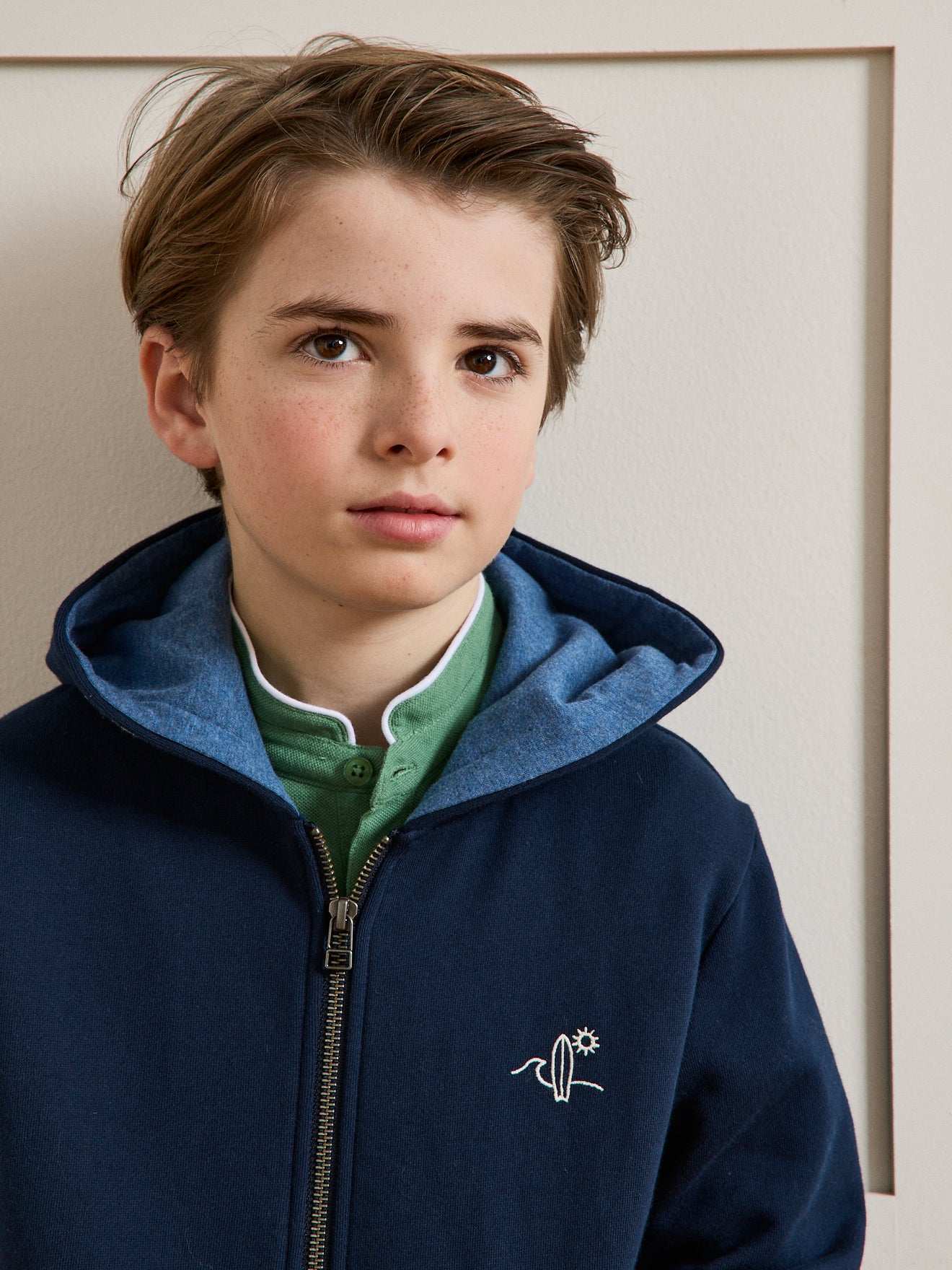 Jungen-Sweatshirt mit Kapuze – Bio-Baumwolle