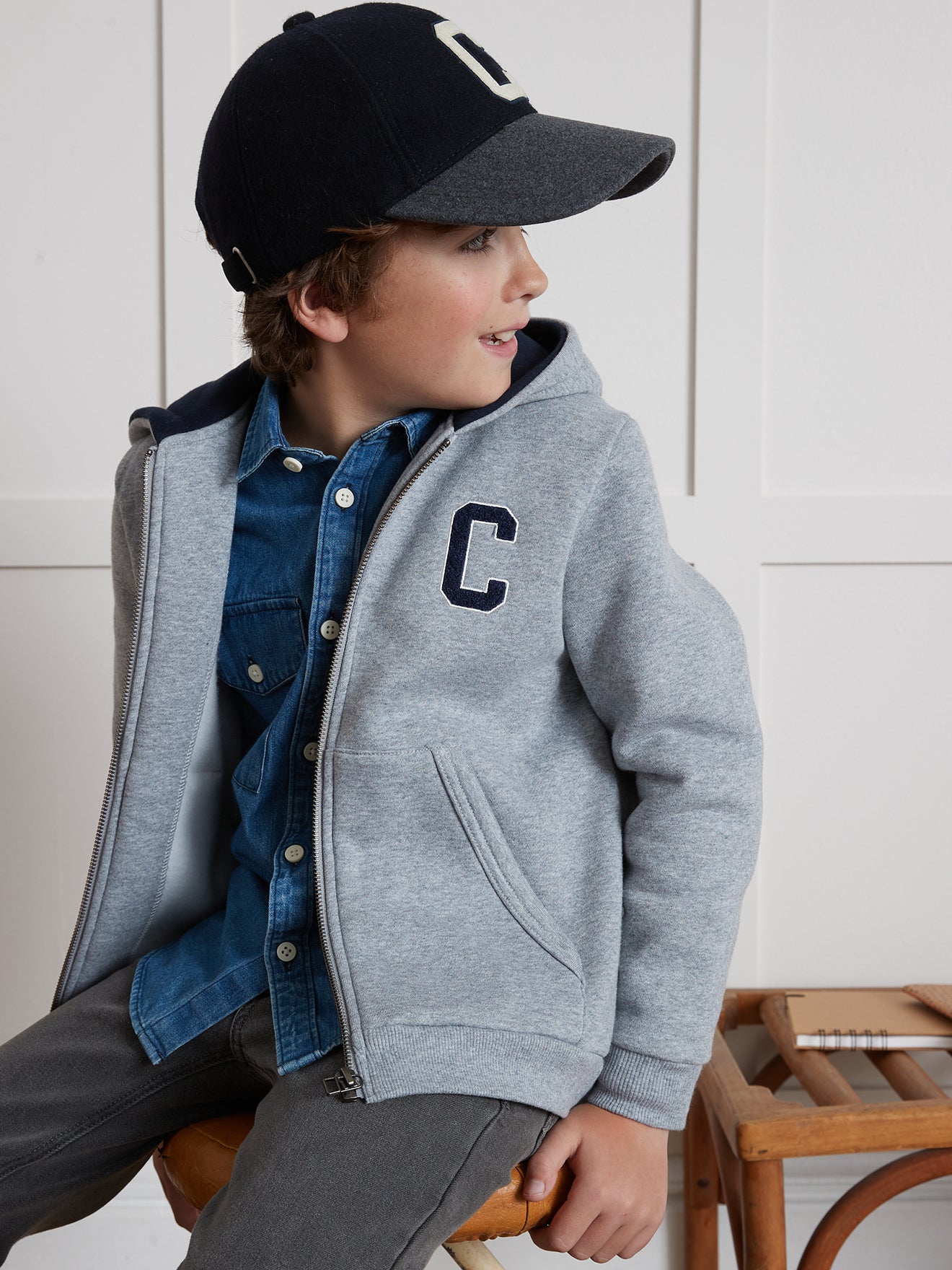 Jungen-Sweatjacke mit Reißverschluss und Kapuze