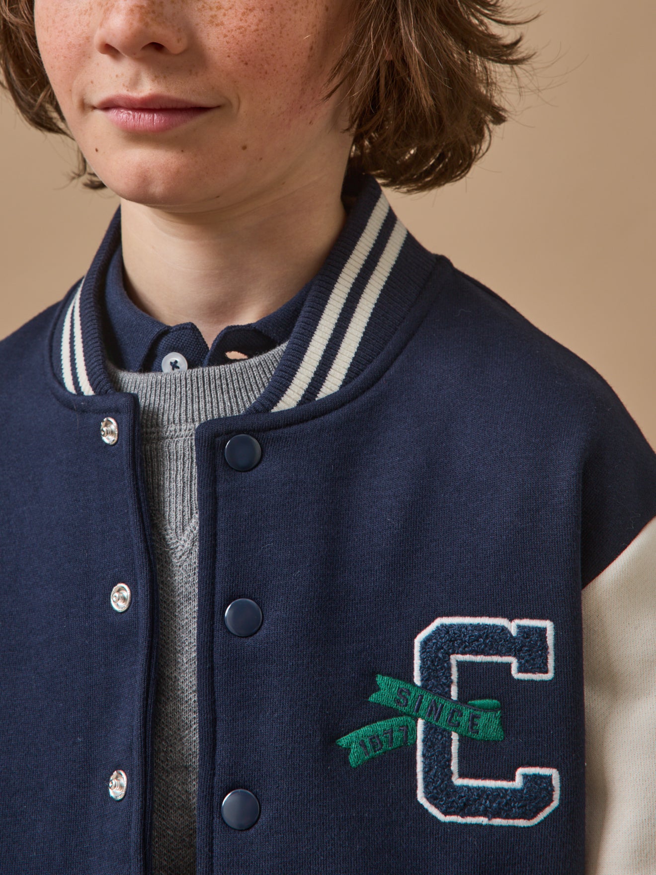 Jungen Teddy-Blouson mit Stickerei