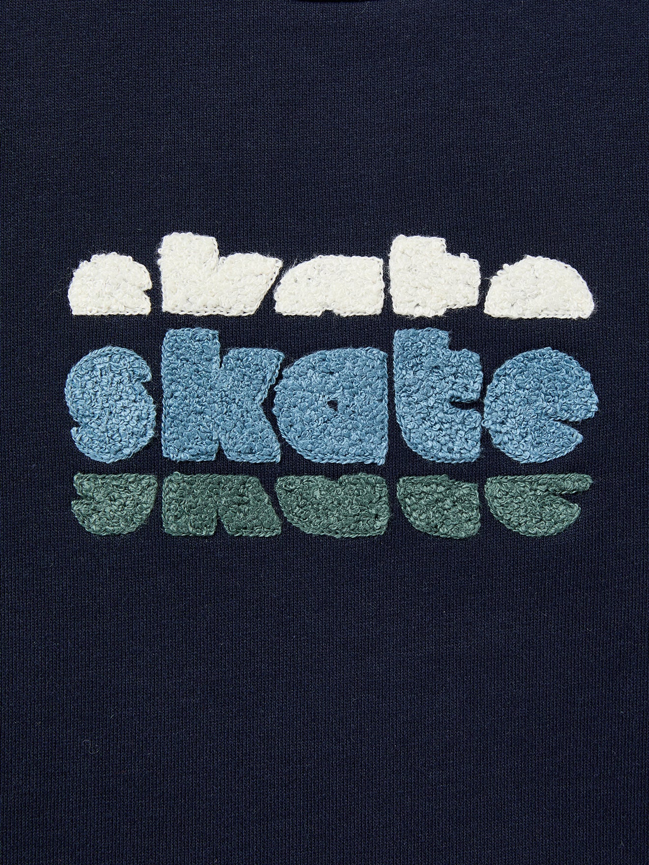 Jungen-Sweatshirt mit Stickerei